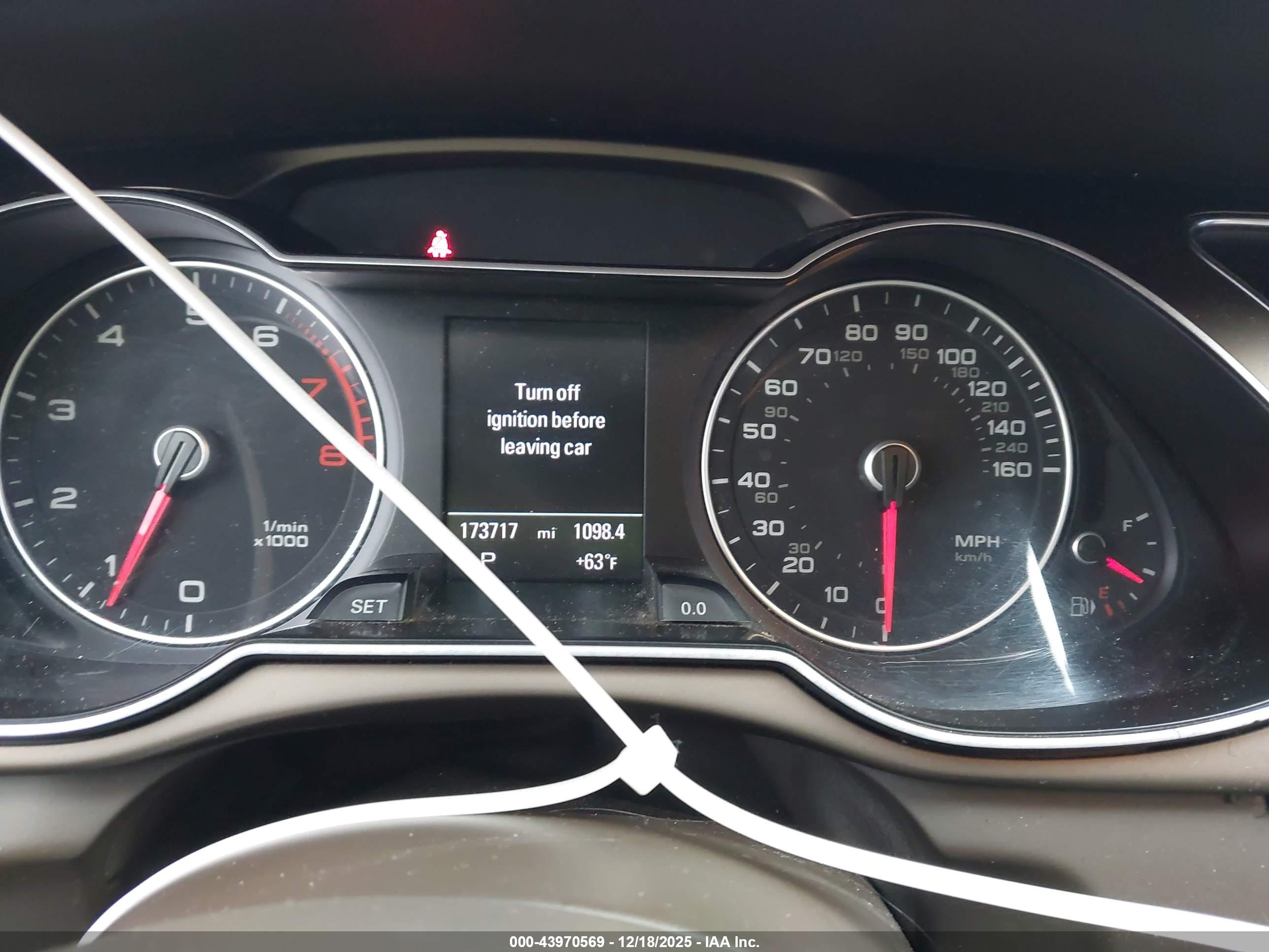 AUDI A4 image 7