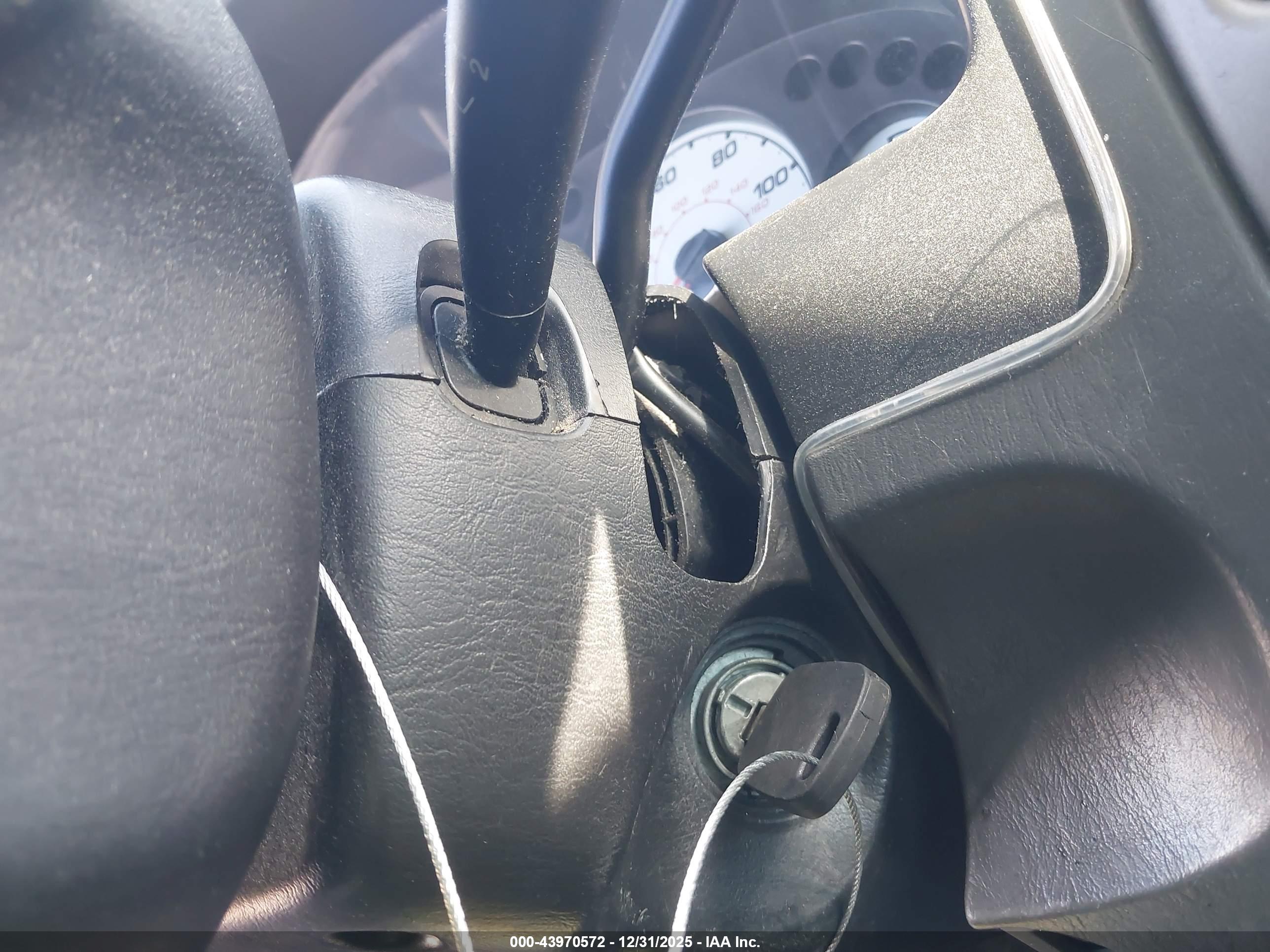 FORD ESCAPE image 11