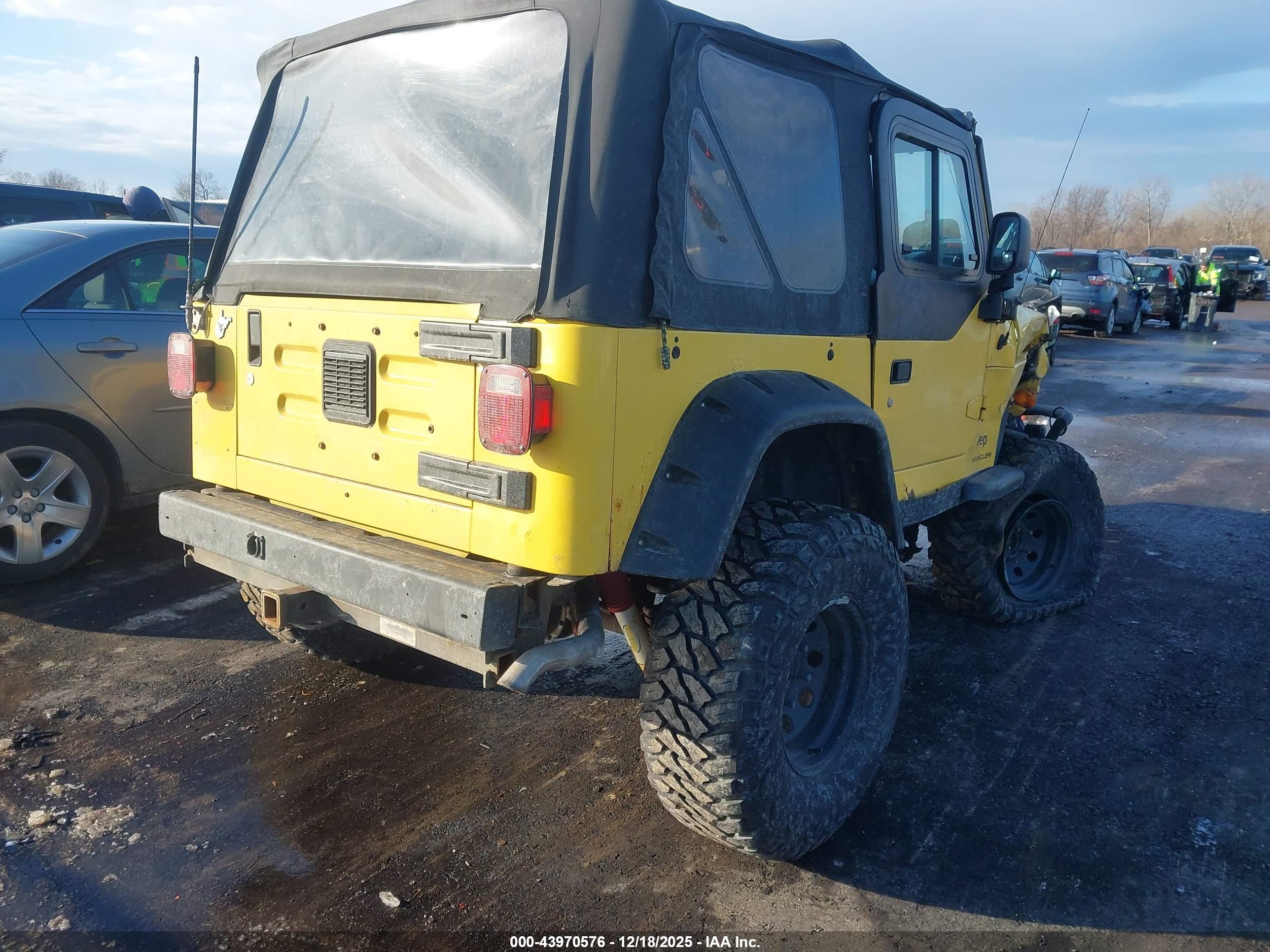 JEEP WRANGLER image 4