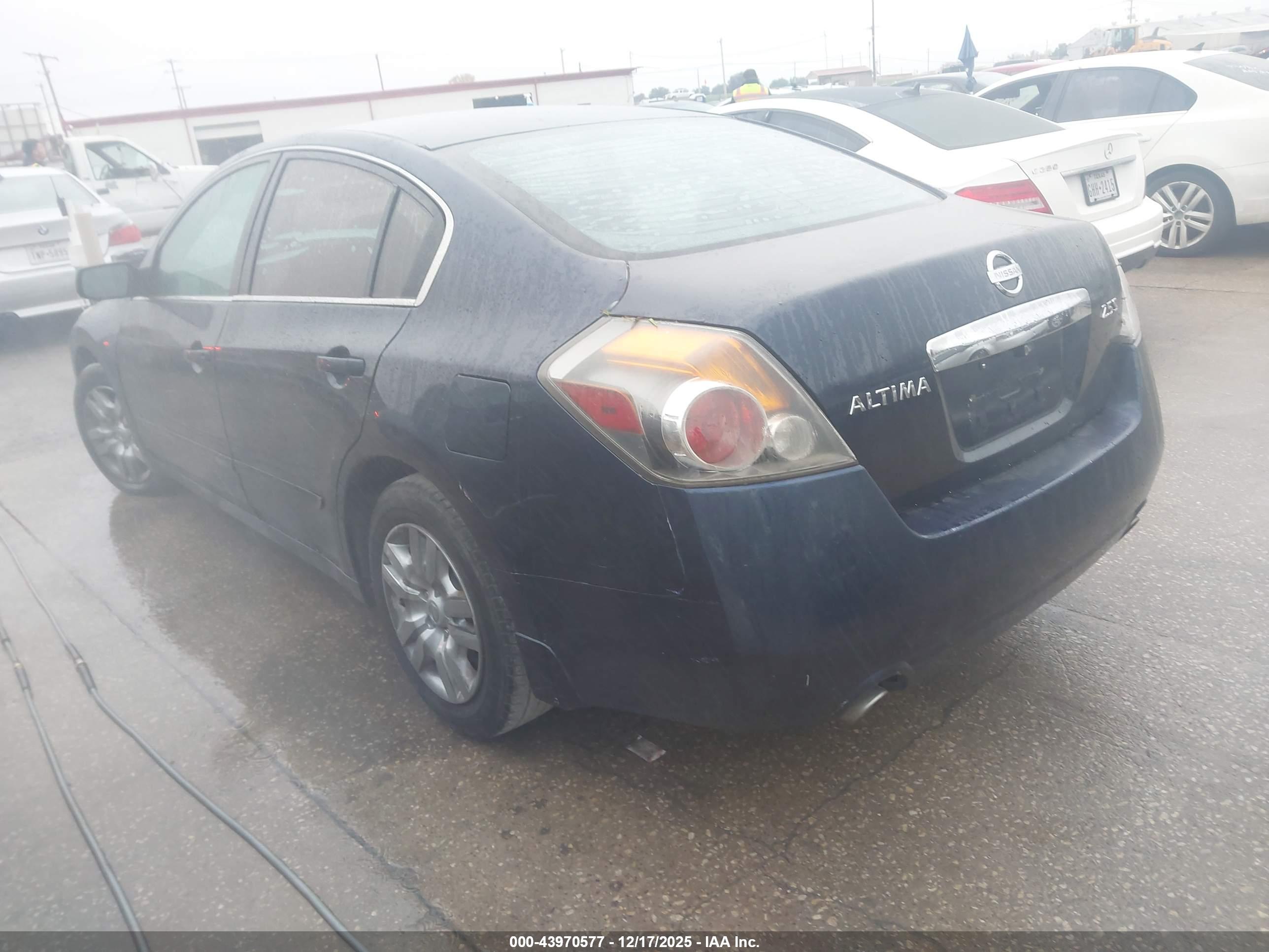 NISSAN ALTIMA image 3