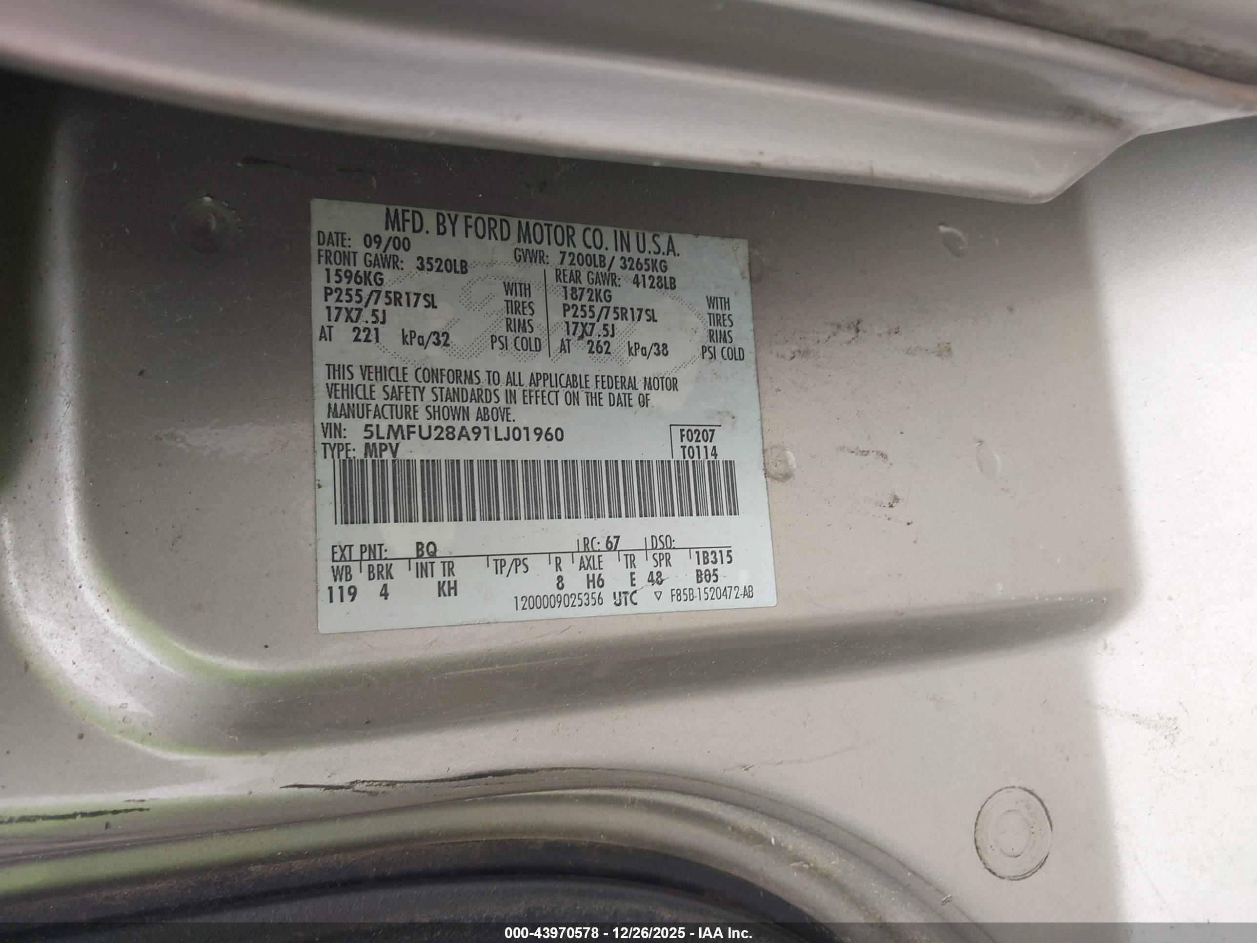 LINCOLN NAVIGATOR image 9
