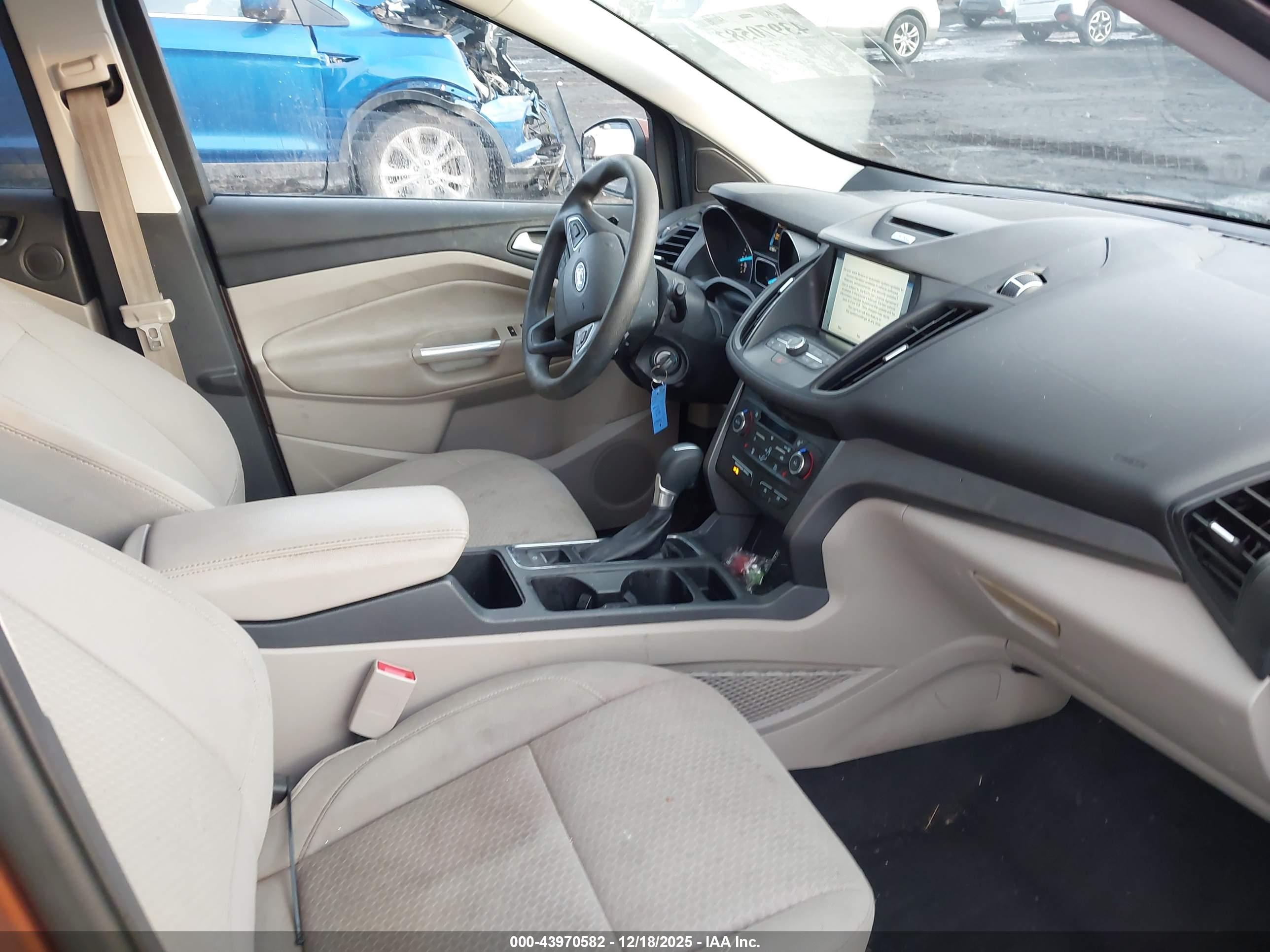 FORD ESCAPE image 5