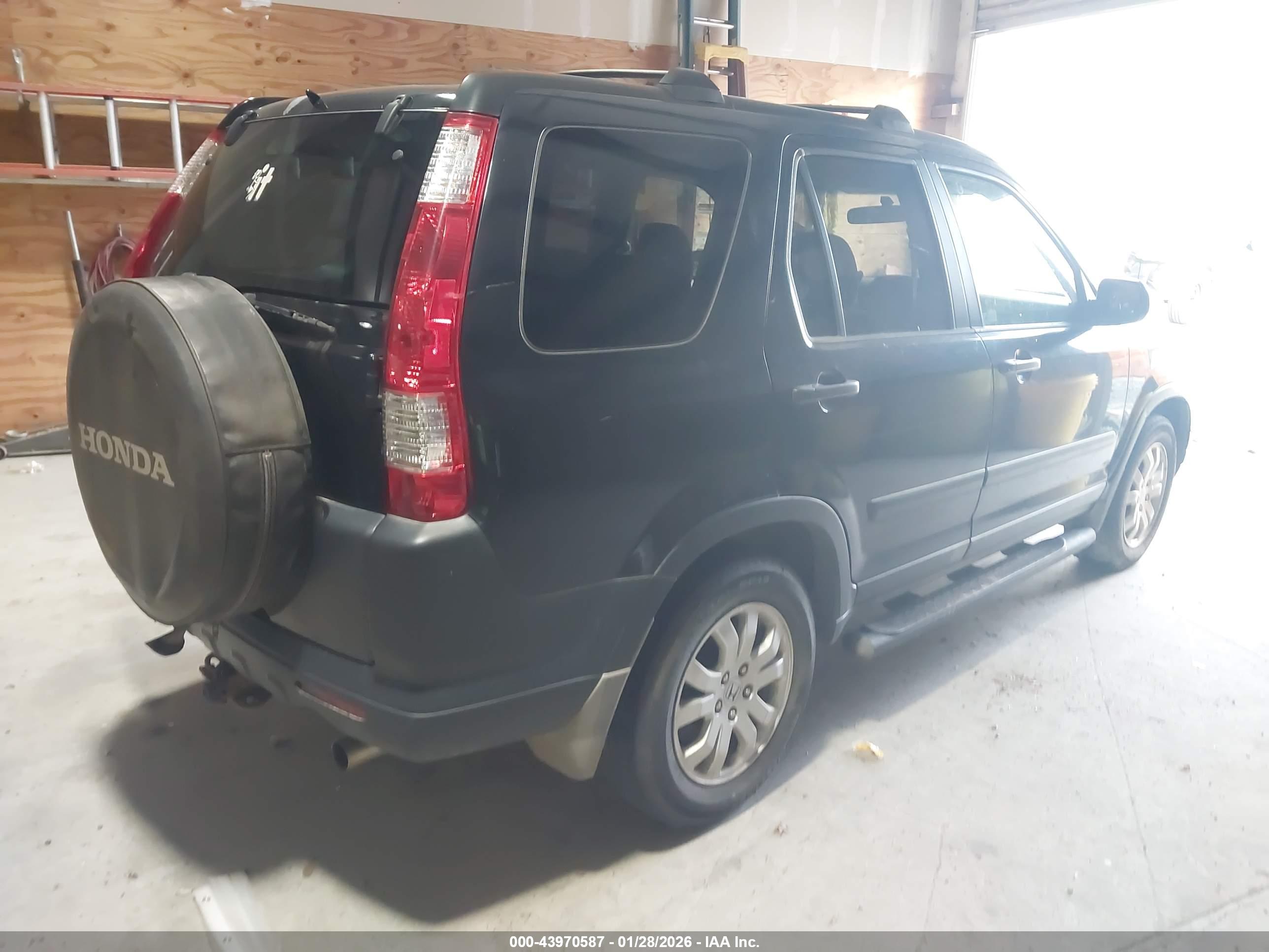 HONDA CR-V image 4