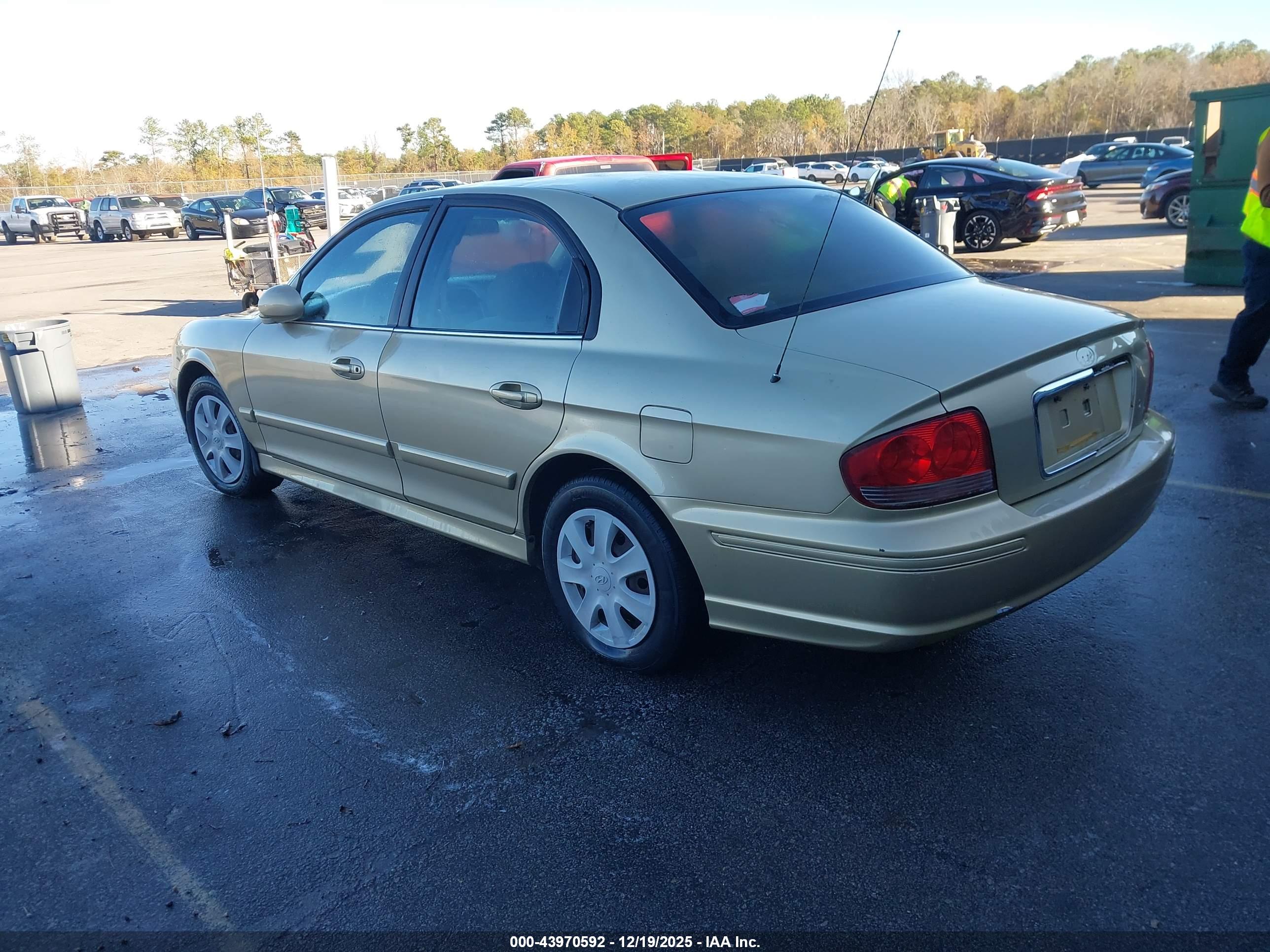 HYUNDAI SONATA image 3