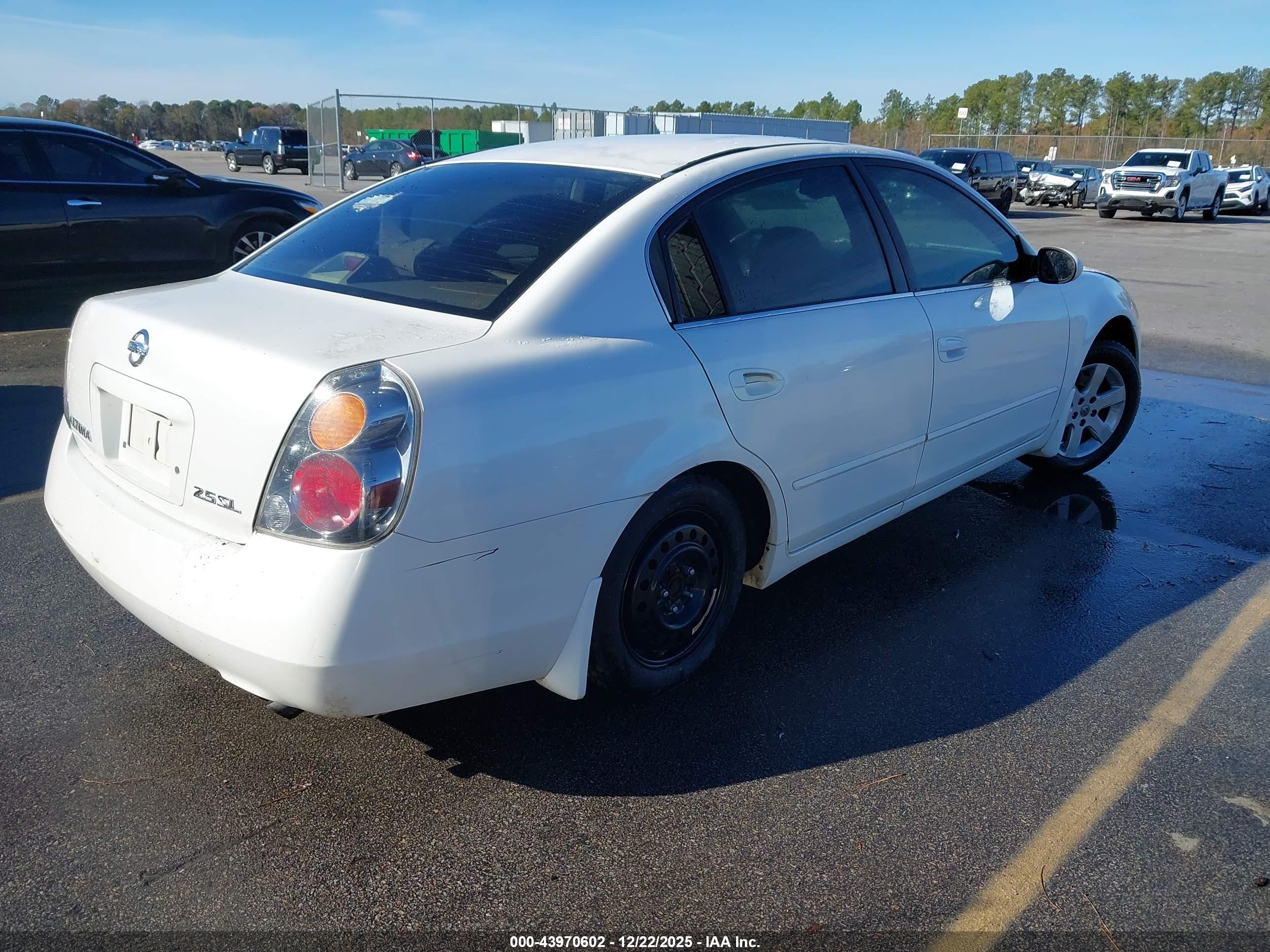 NISSAN ALTIMA image 4