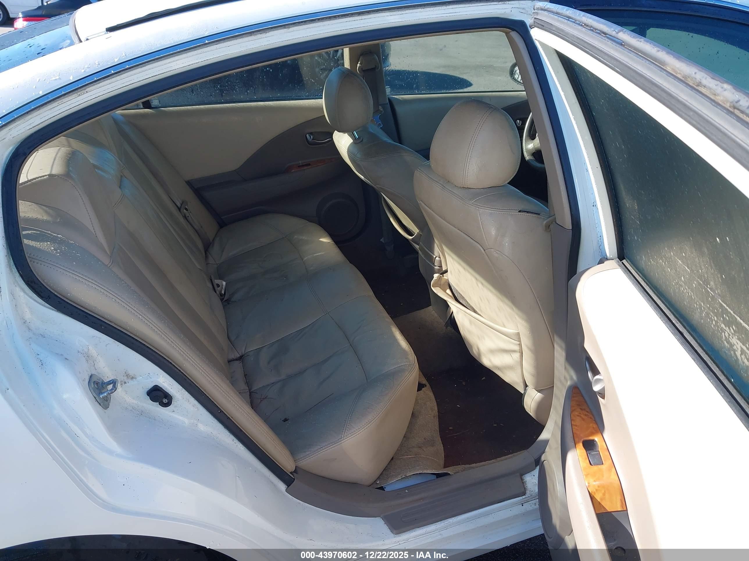 NISSAN ALTIMA image 8