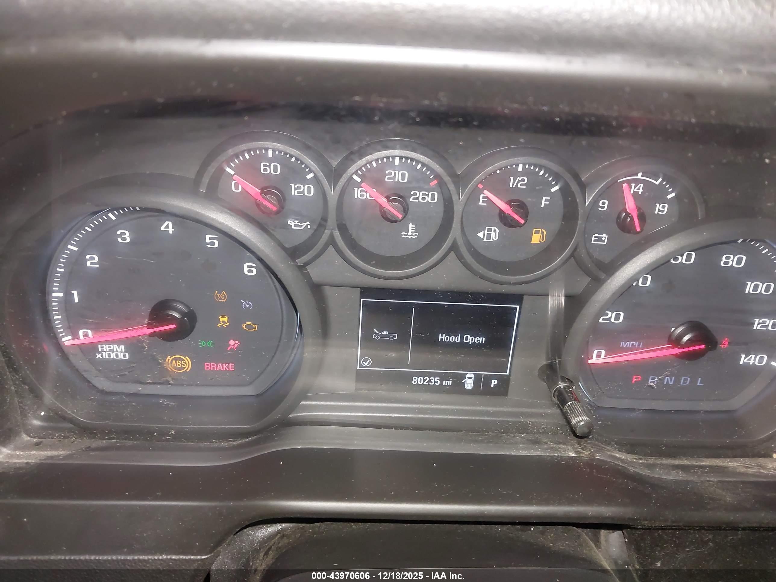CHEVROLET SILVERADO image 7