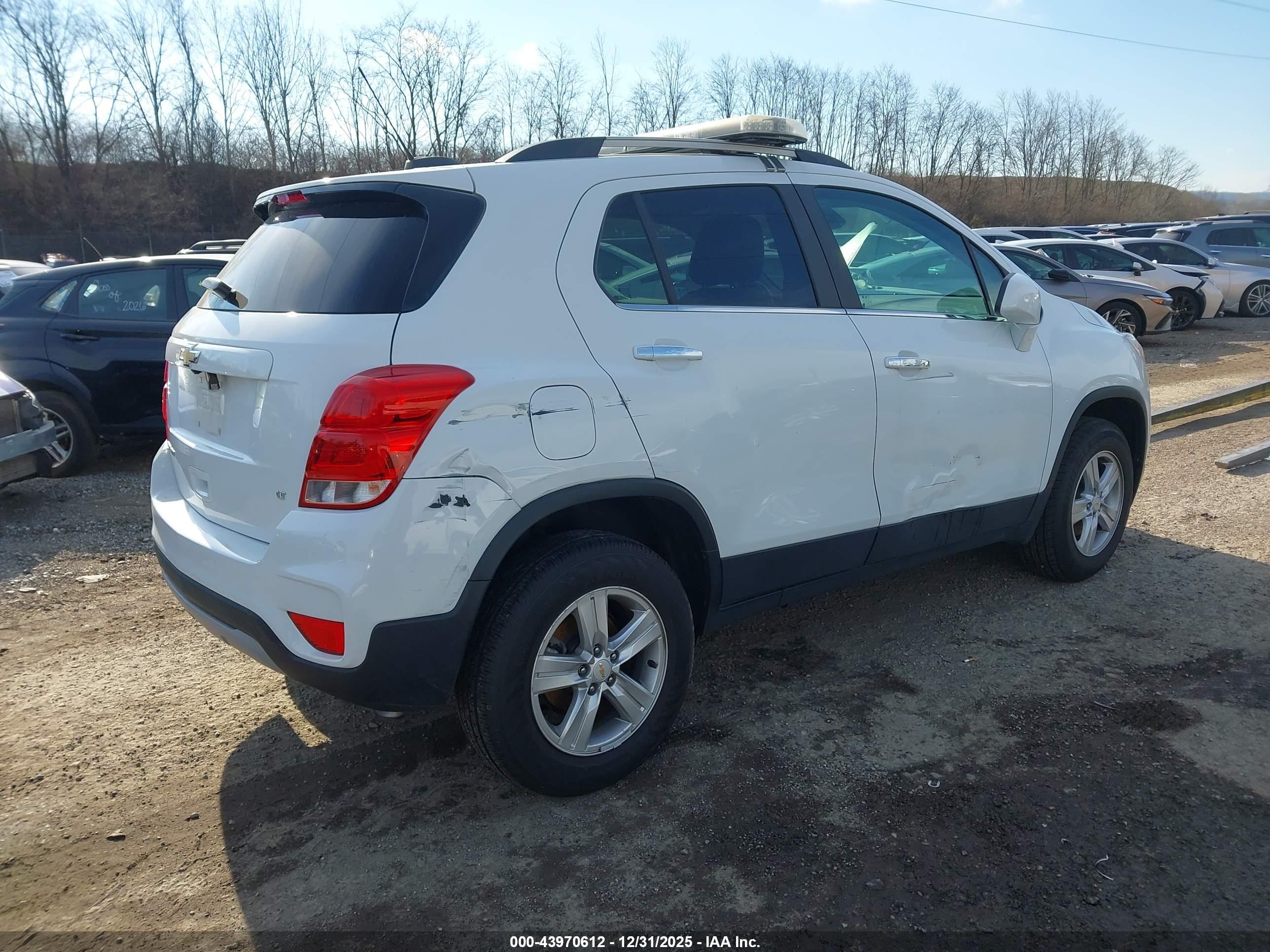 CHEVROLET TRAX image 4