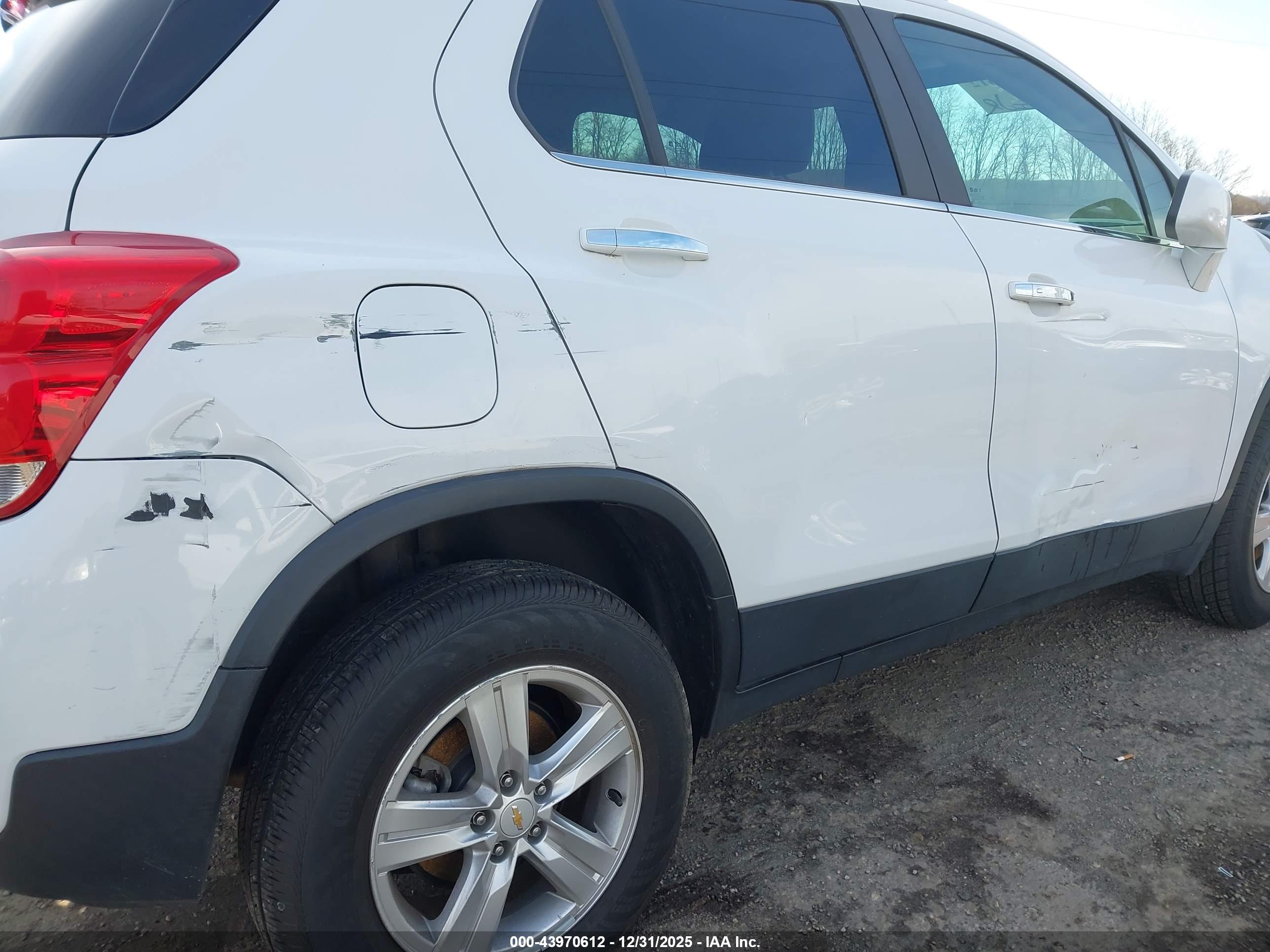 CHEVROLET TRAX image 6