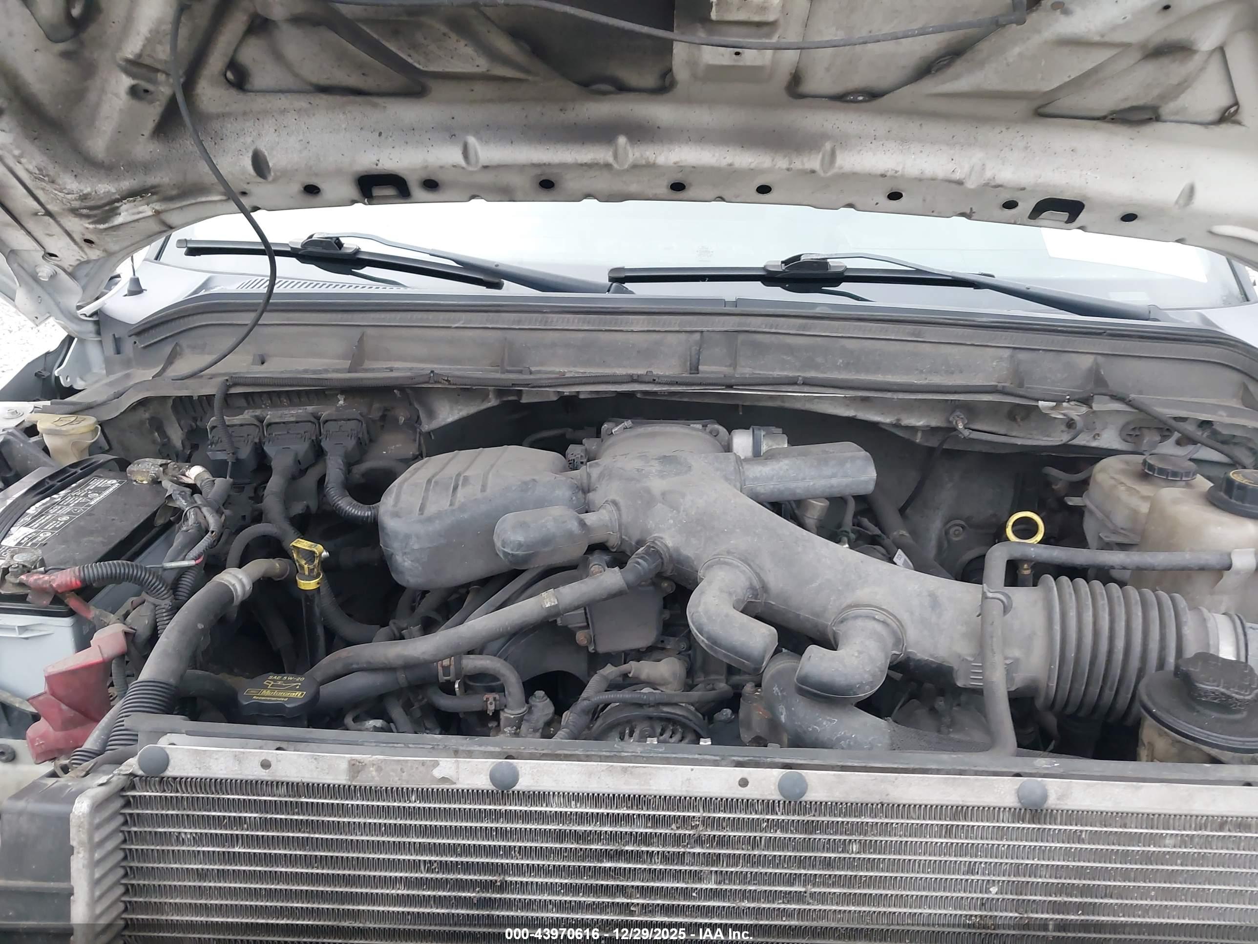 FORD F-450 image 10