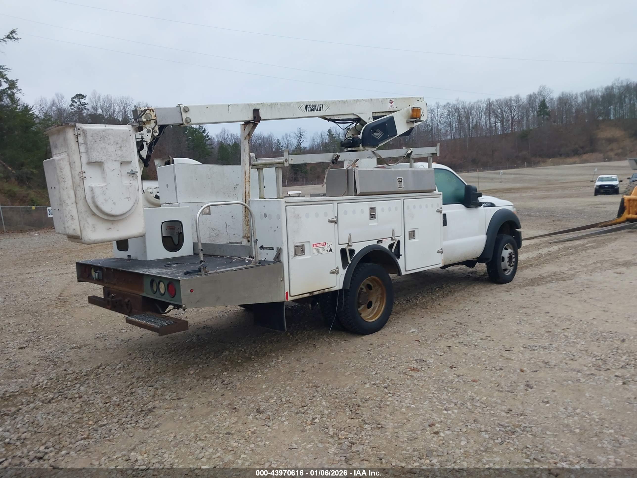 FORD F-450 image 4