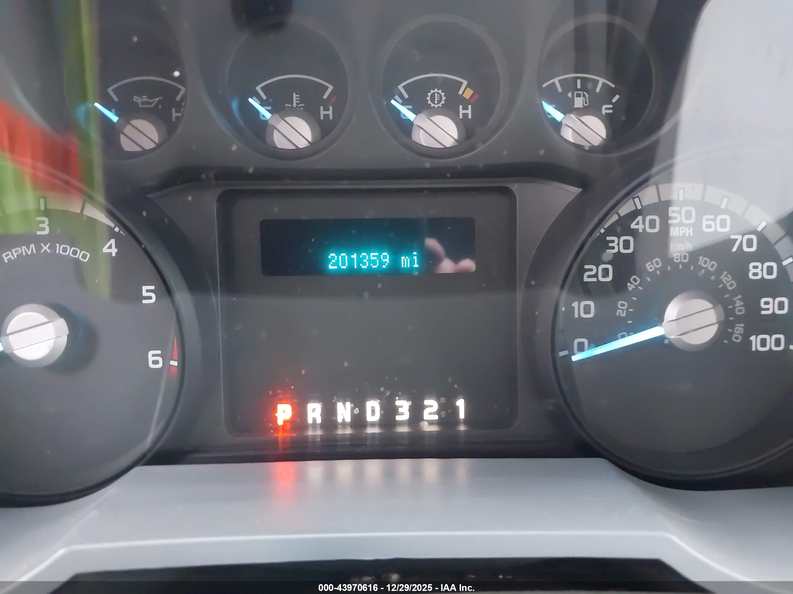 FORD F-450 image 6