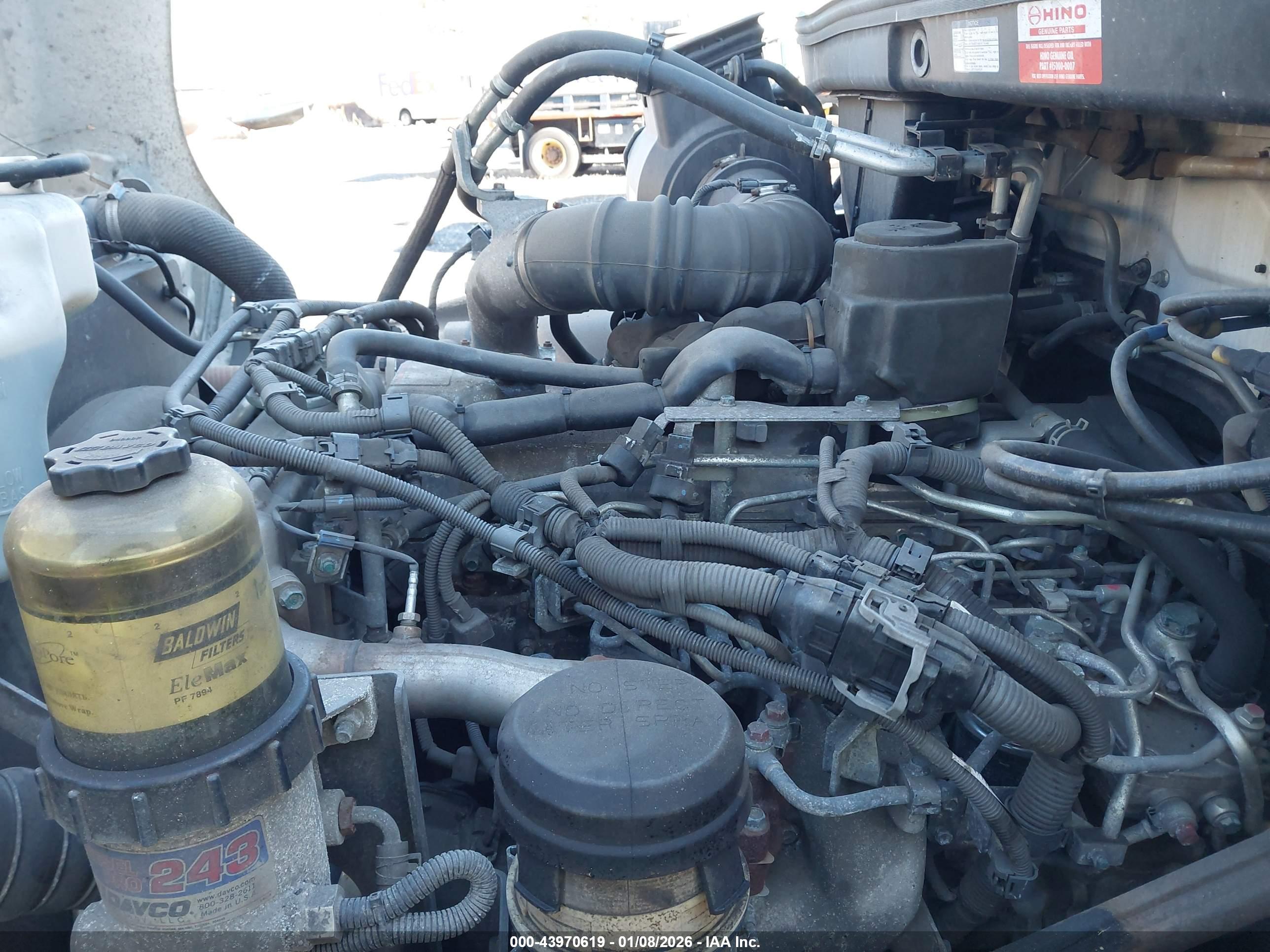 HINO 258/268 image 10