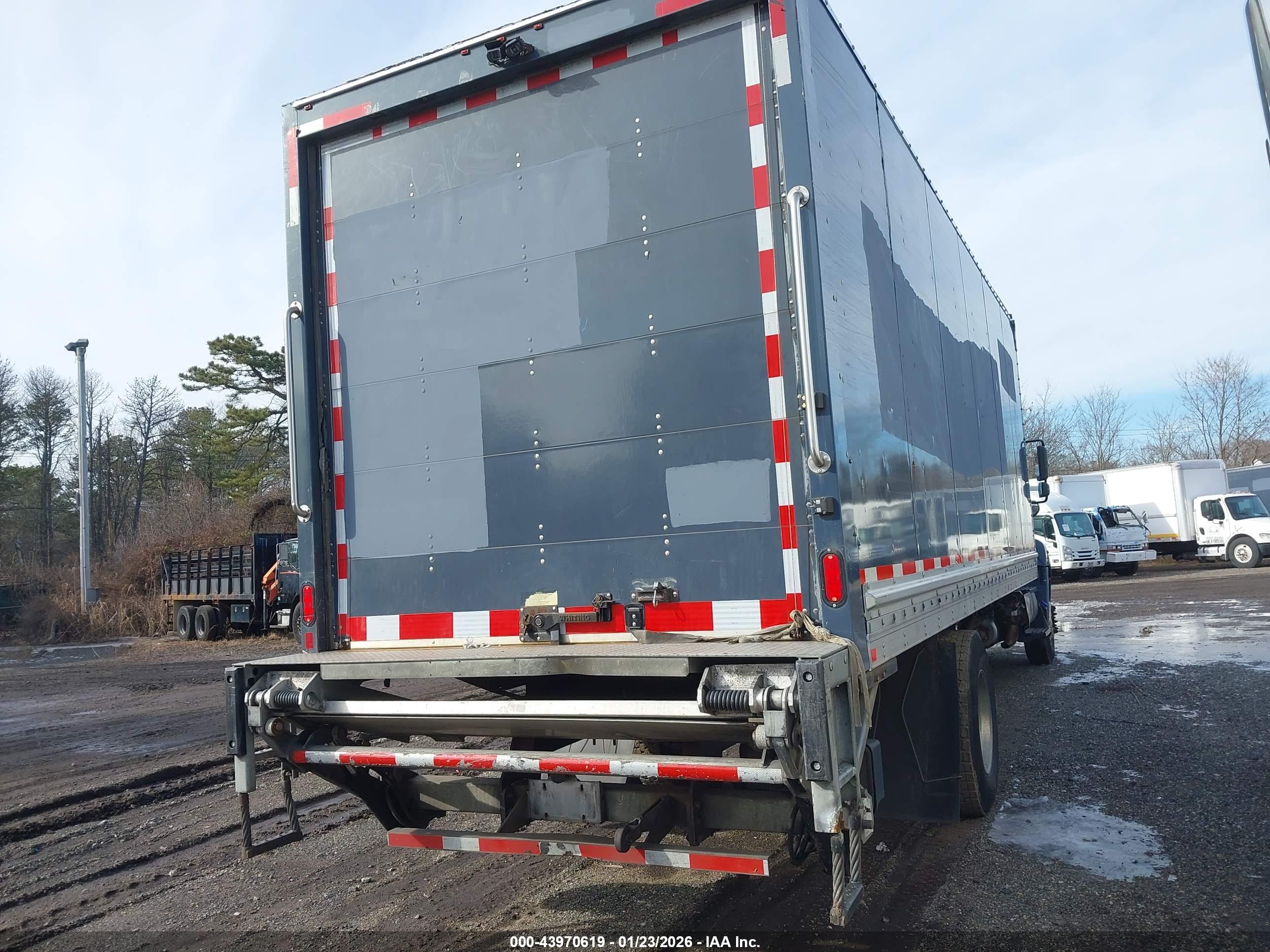 HINO 258/268 image 4