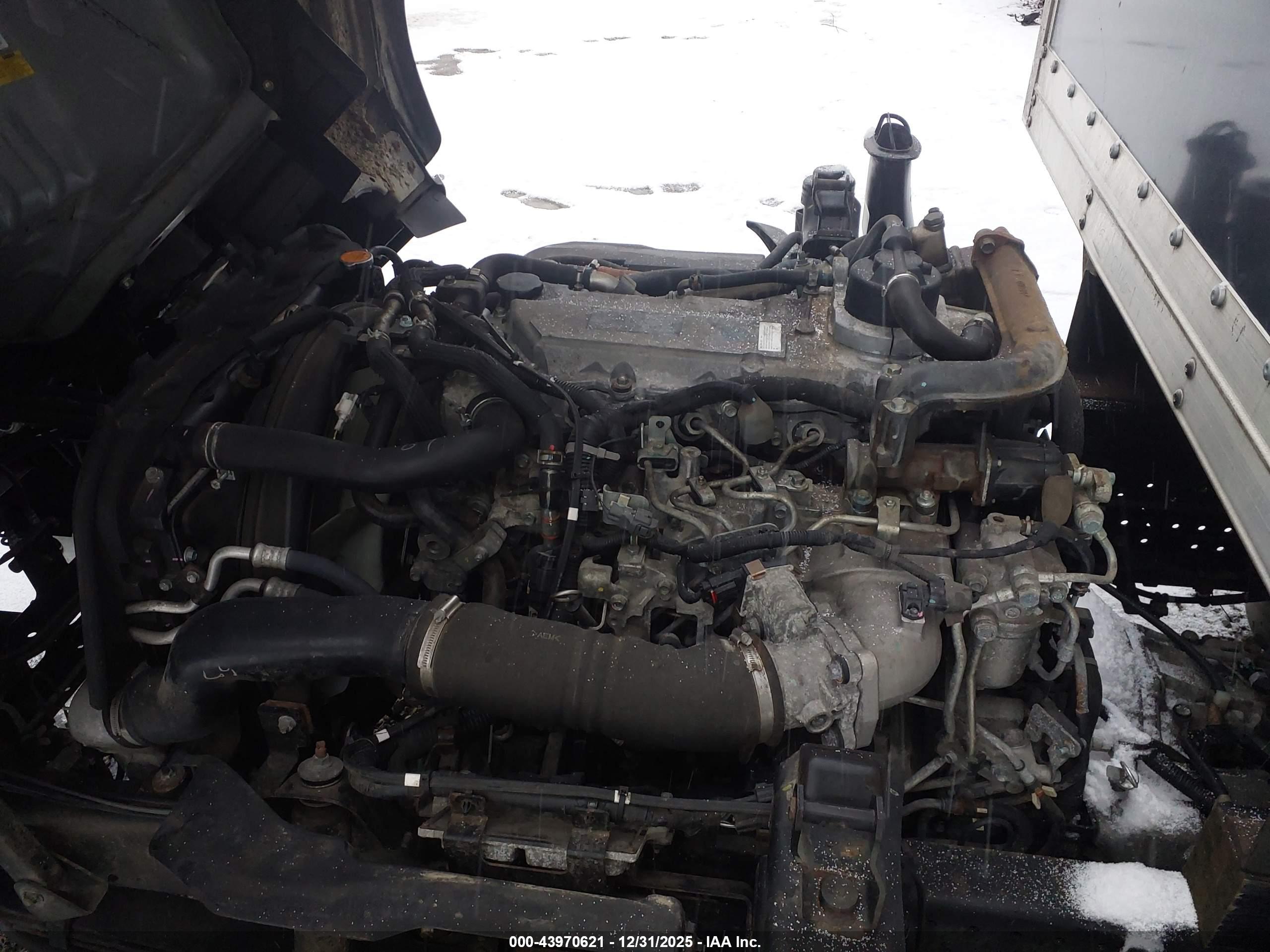 ISUZU NRR image 10