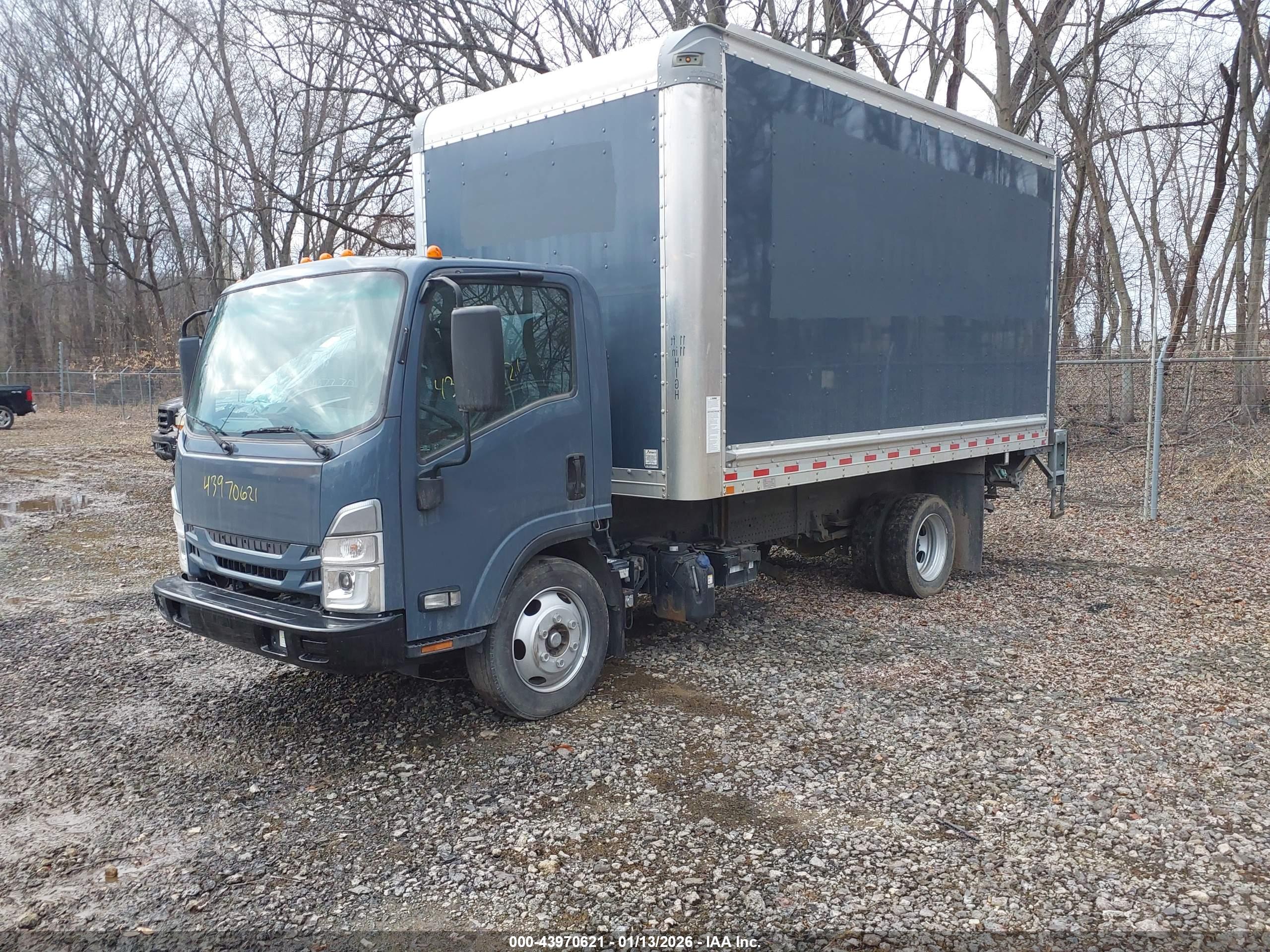 ISUZU NRR image 2