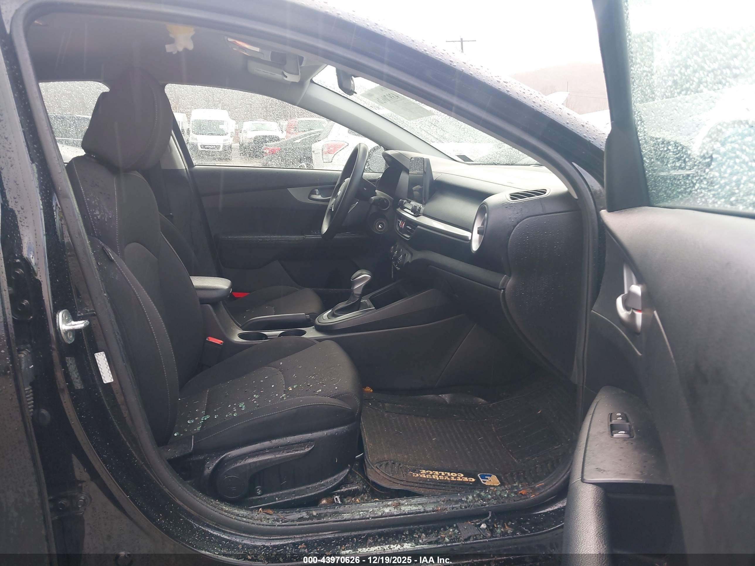 KIA FORTE image 5
