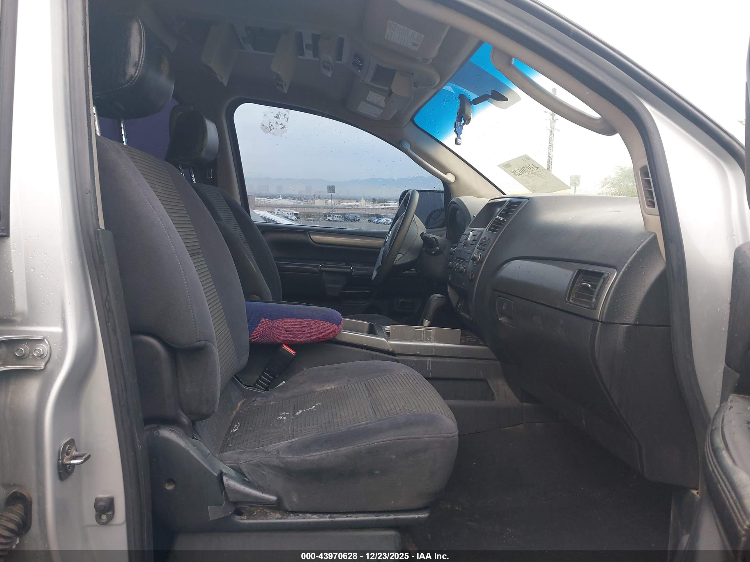 NISSAN ARMADA image 5