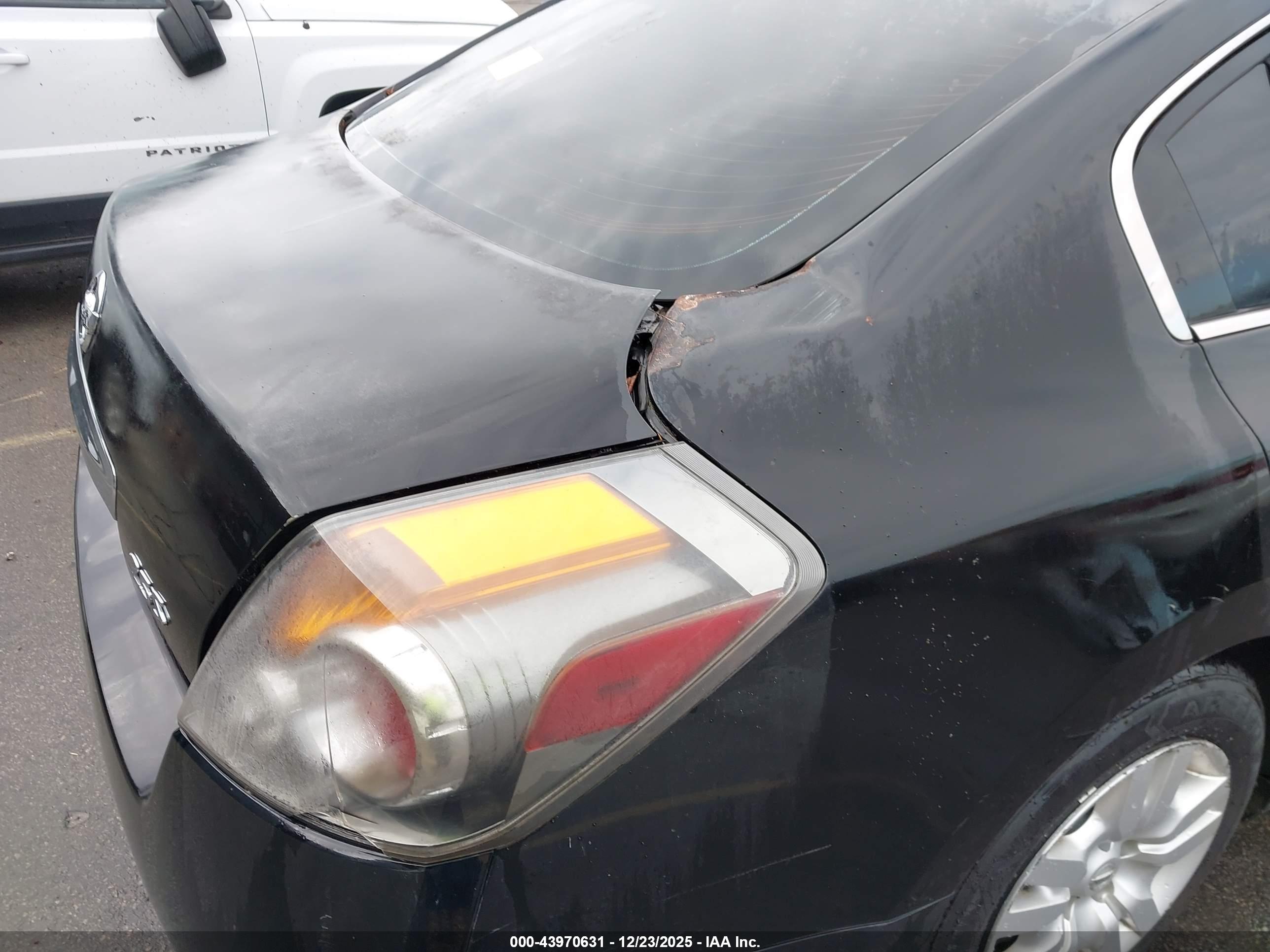 NISSAN ALTIMA image 6