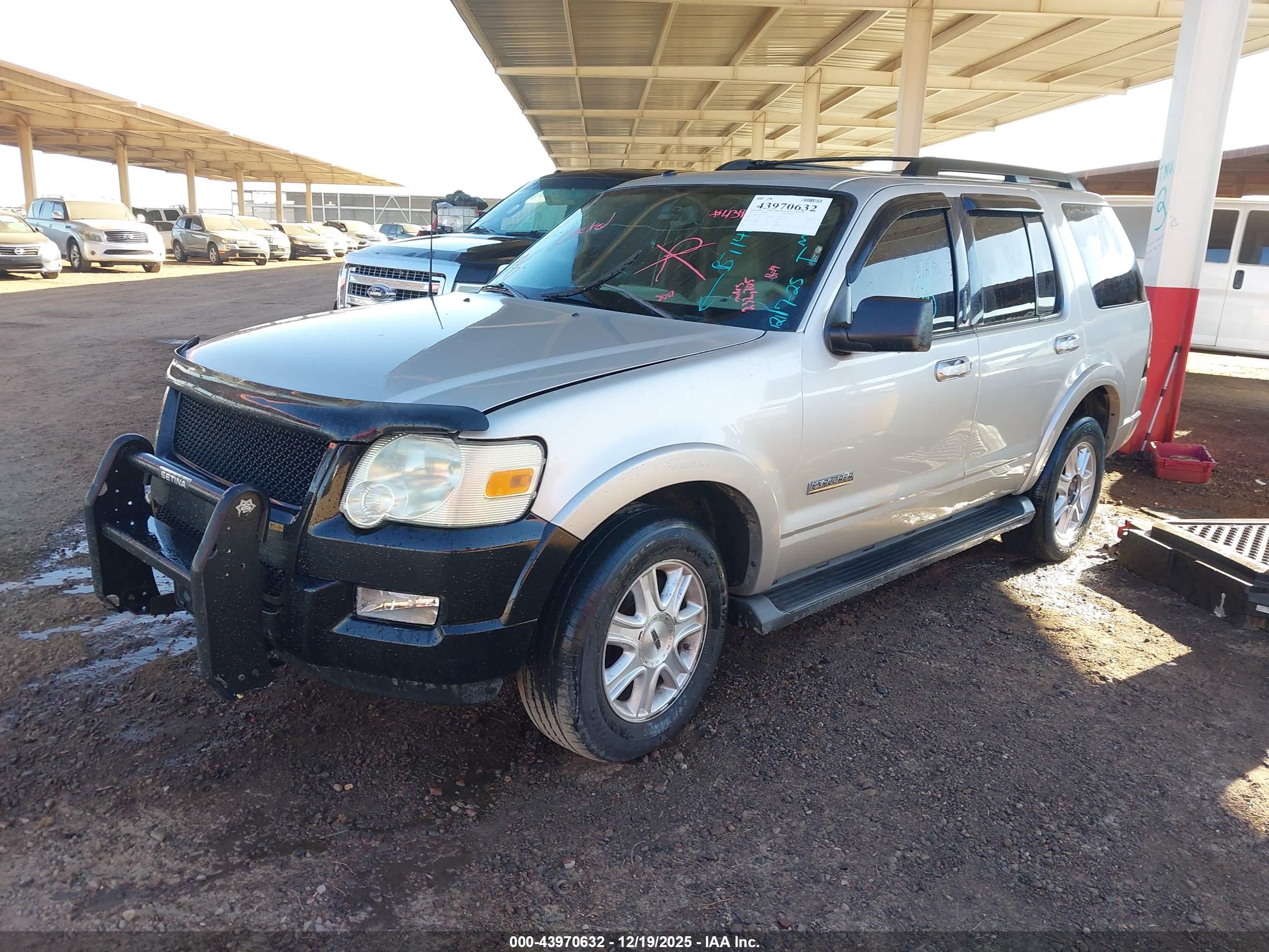 FORD EXPLORER image 2