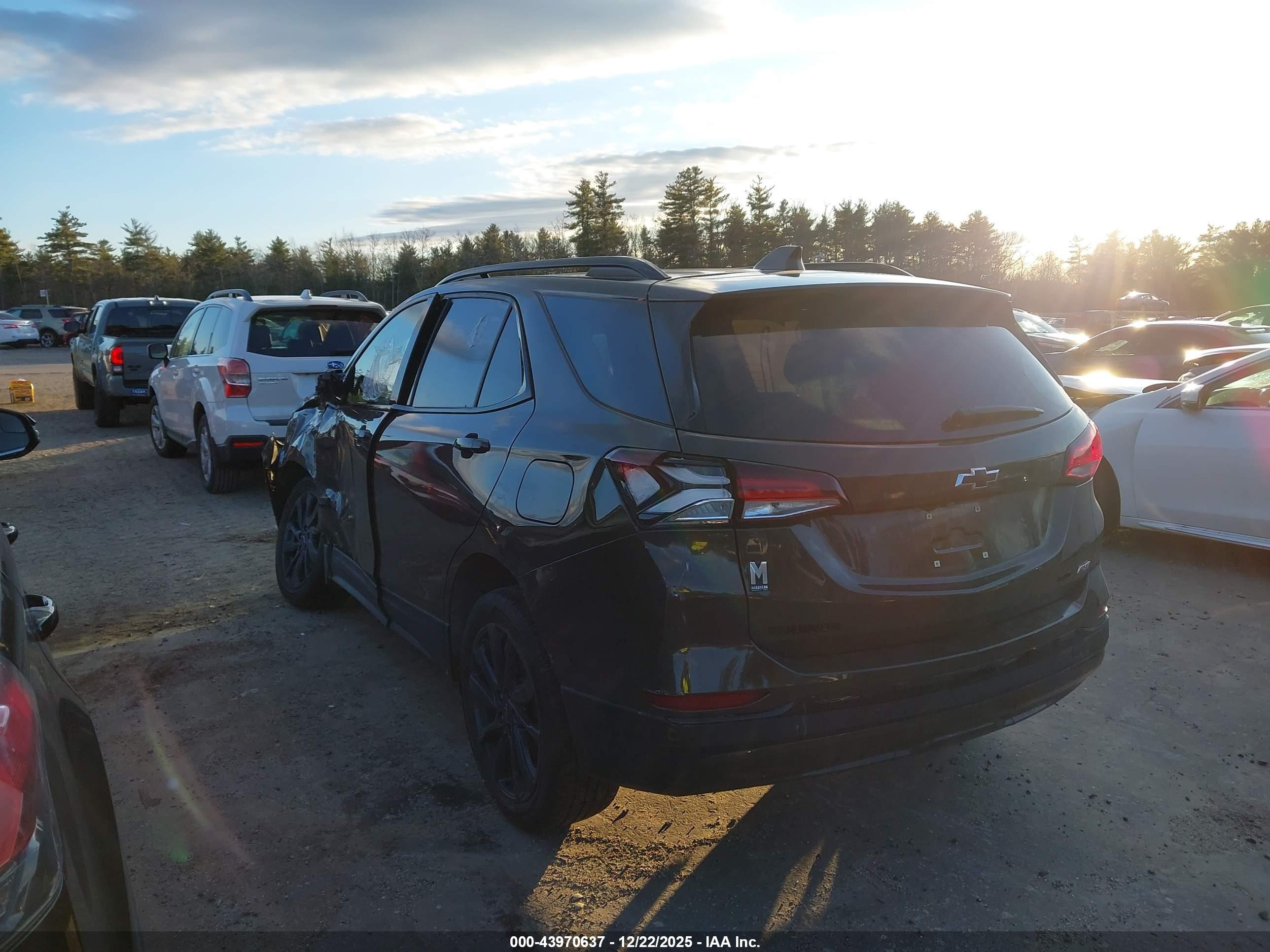 CHEVROLET EQUINOX image 3