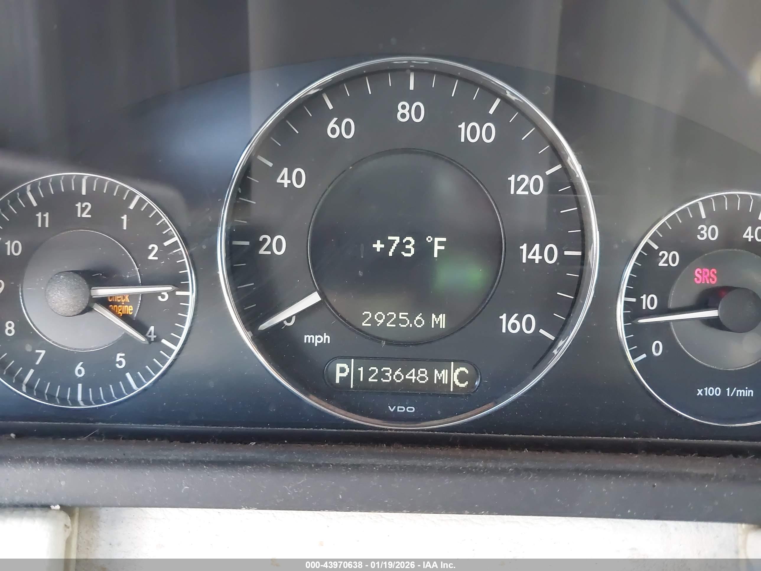 MERCEDES-BENZ CLK image 7