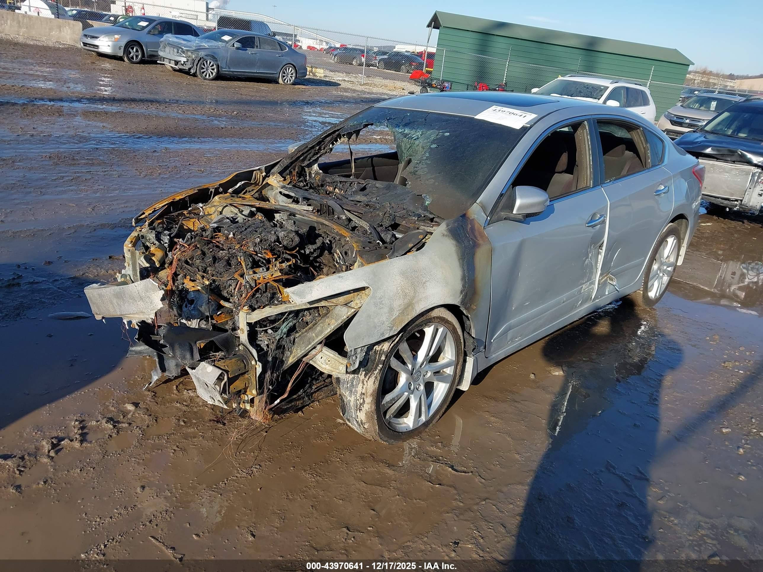 NISSAN ALTIMA image 2