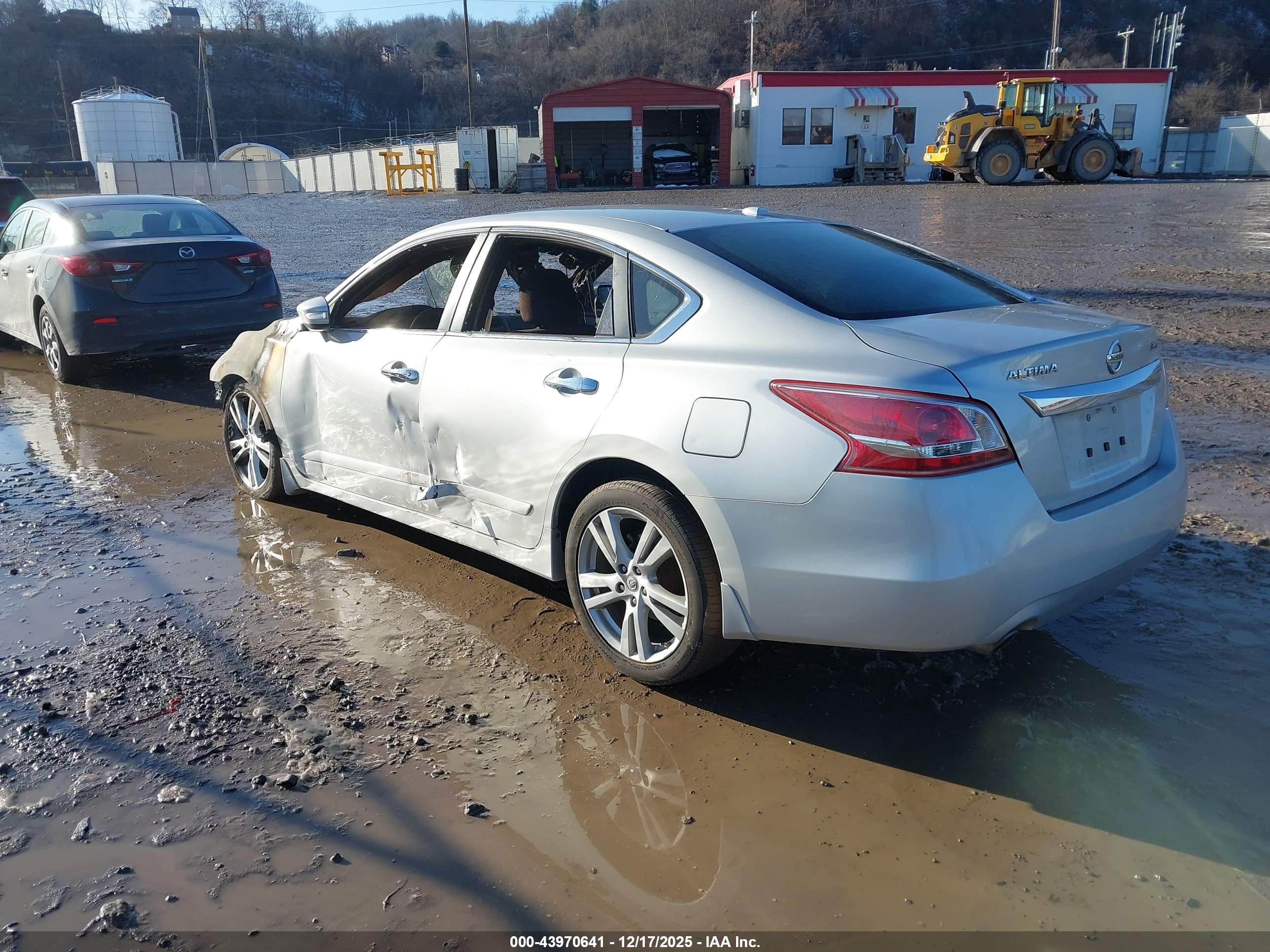 NISSAN ALTIMA image 3