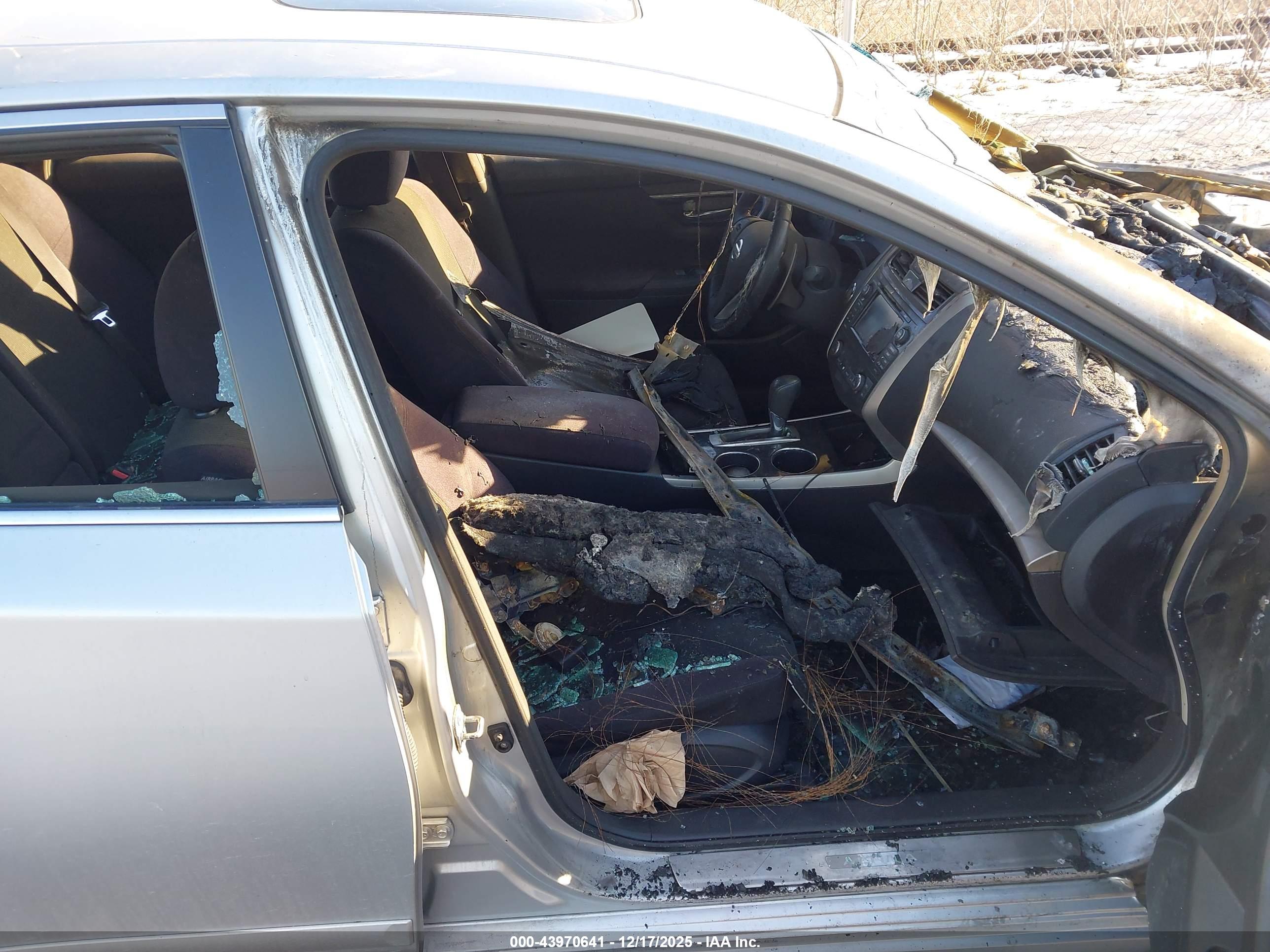 NISSAN ALTIMA image 5