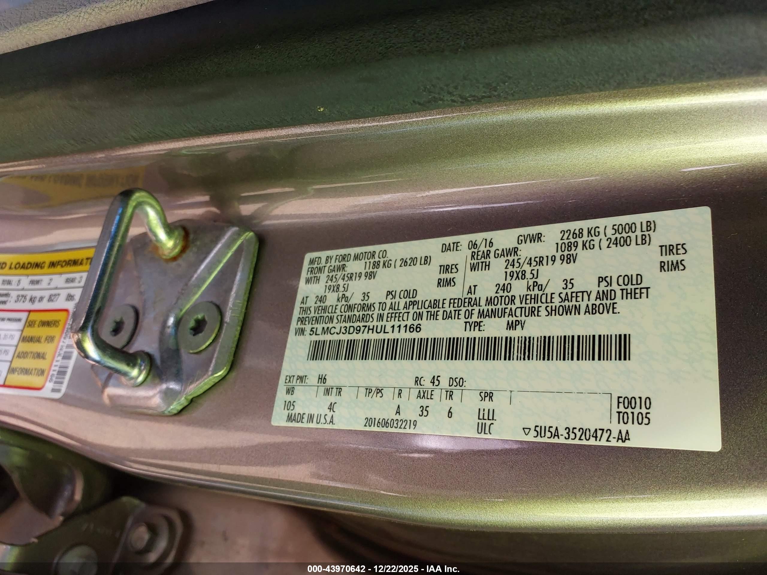 LINCOLN MKC image 9