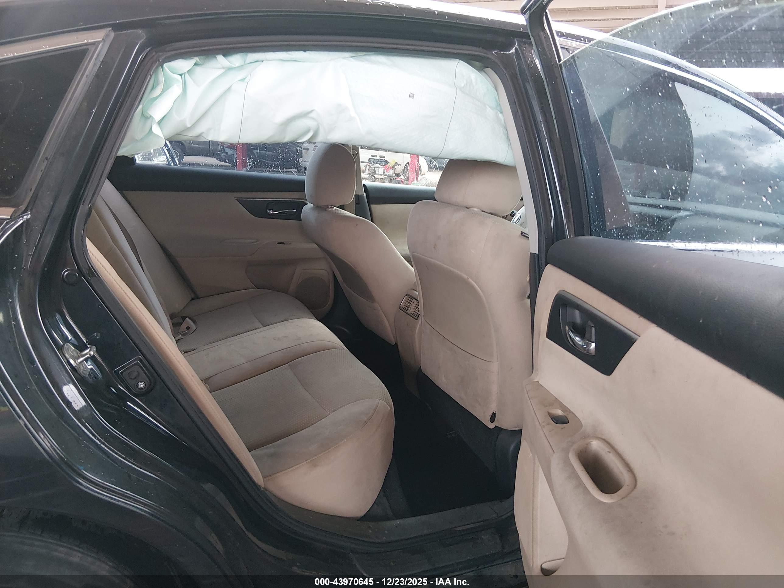 NISSAN ALTIMA image 8