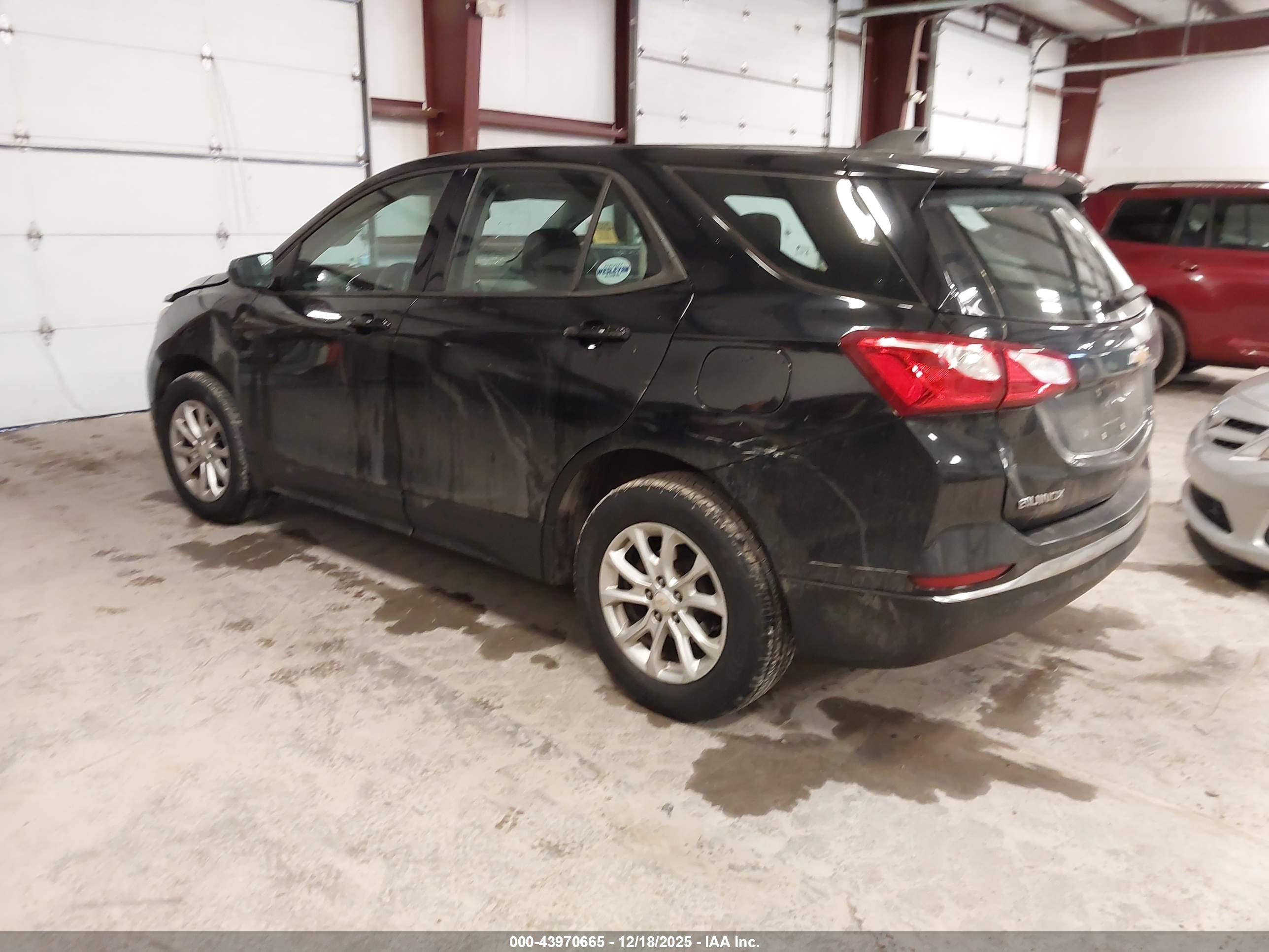 CHEVROLET EQUINOX image 3