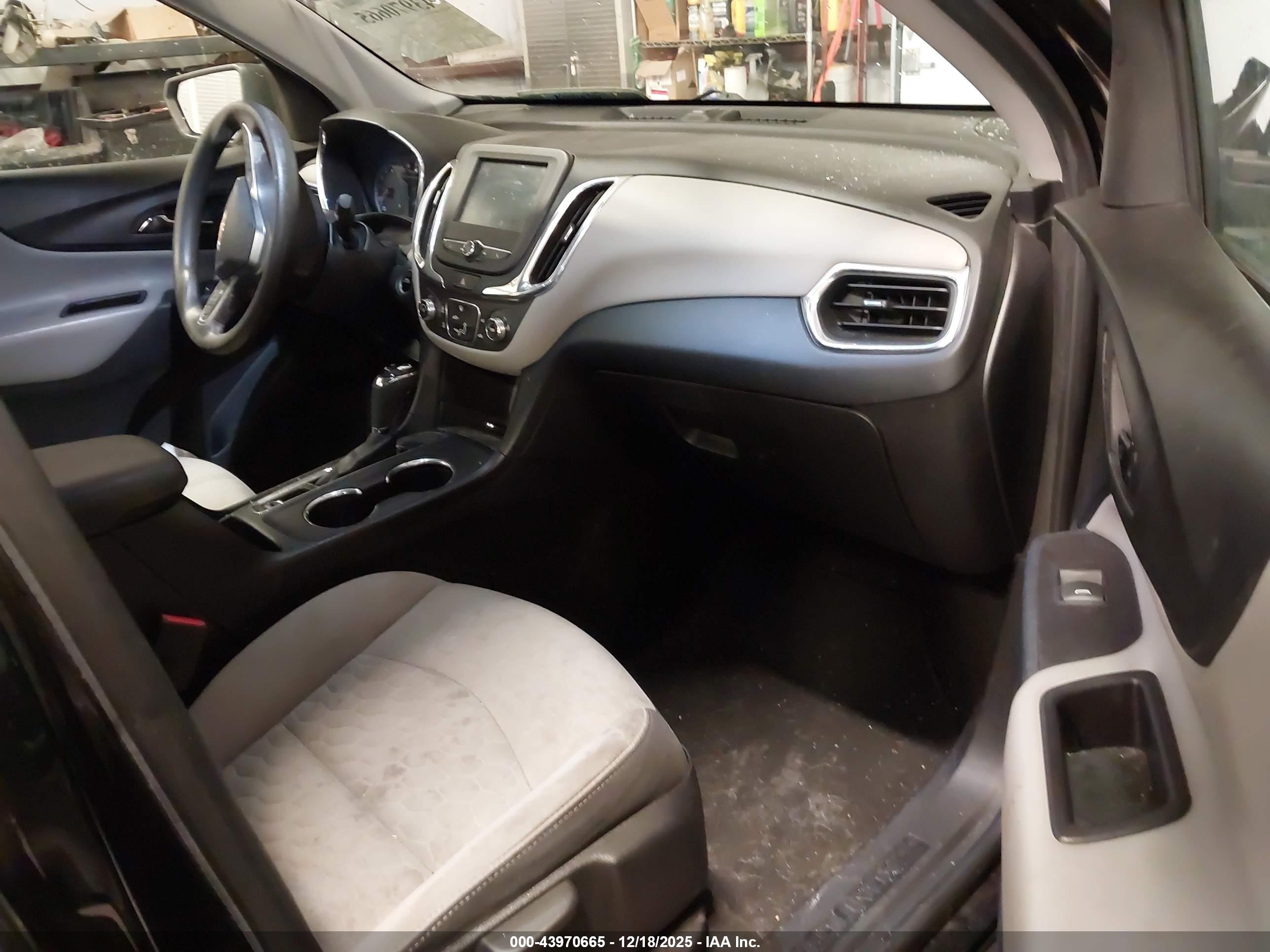 CHEVROLET EQUINOX image 5