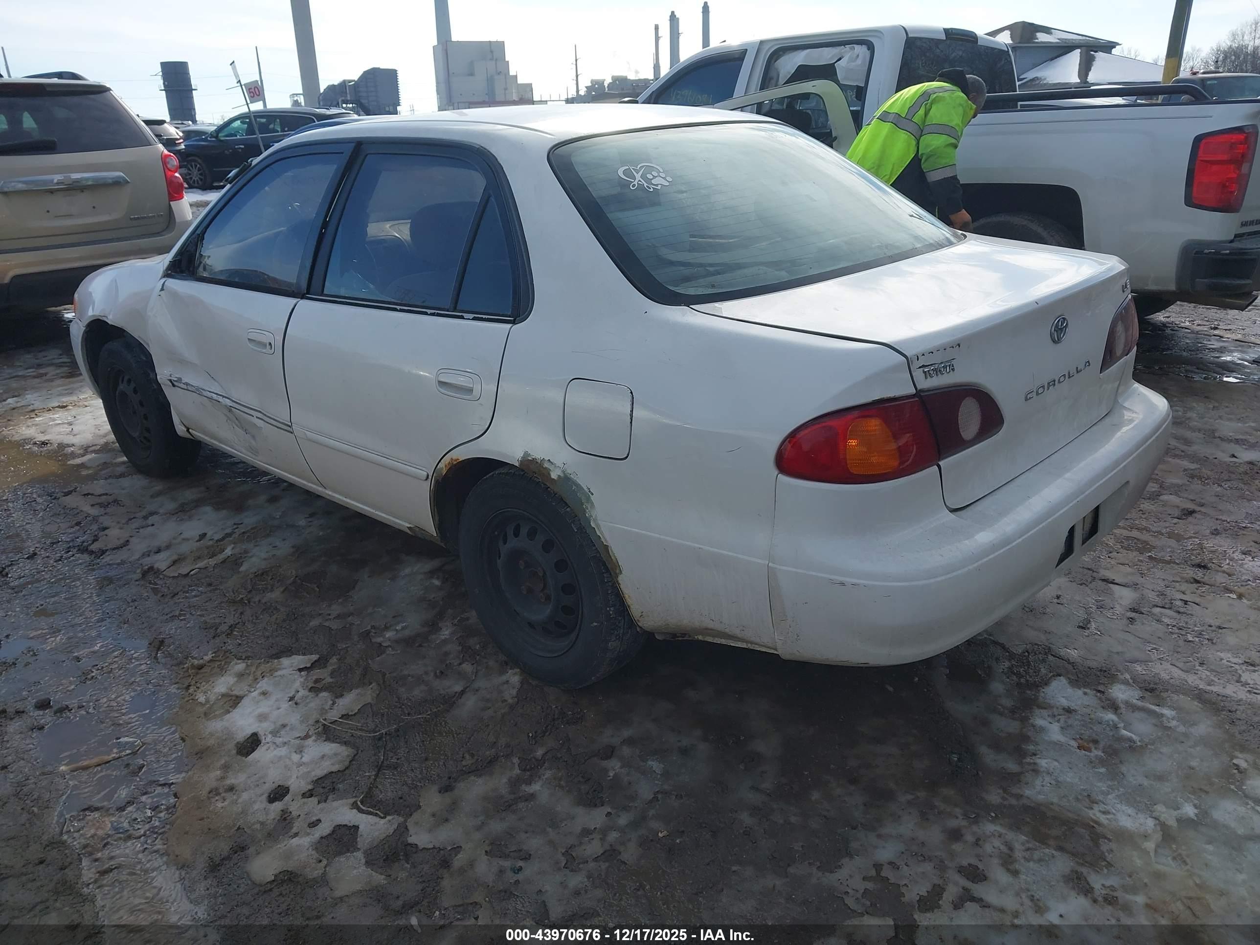 TOYOTA COROLLA image 3