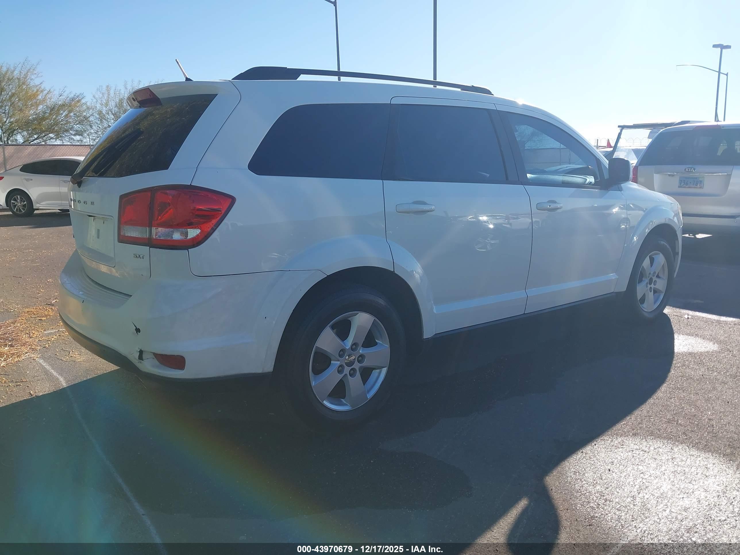 DODGE JOURNEY image 4