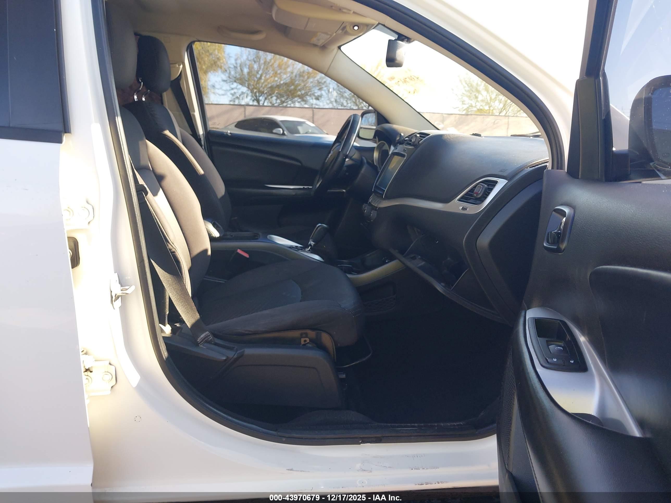 DODGE JOURNEY image 5