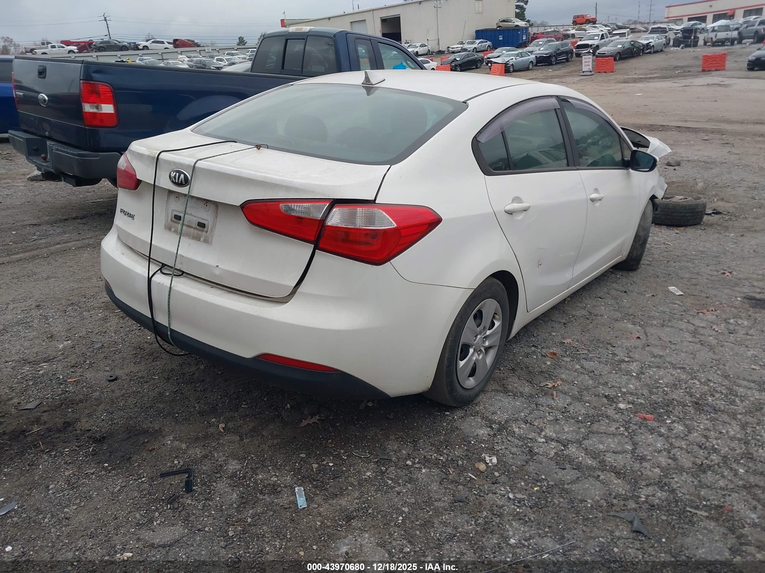 KIA FORTE image 4