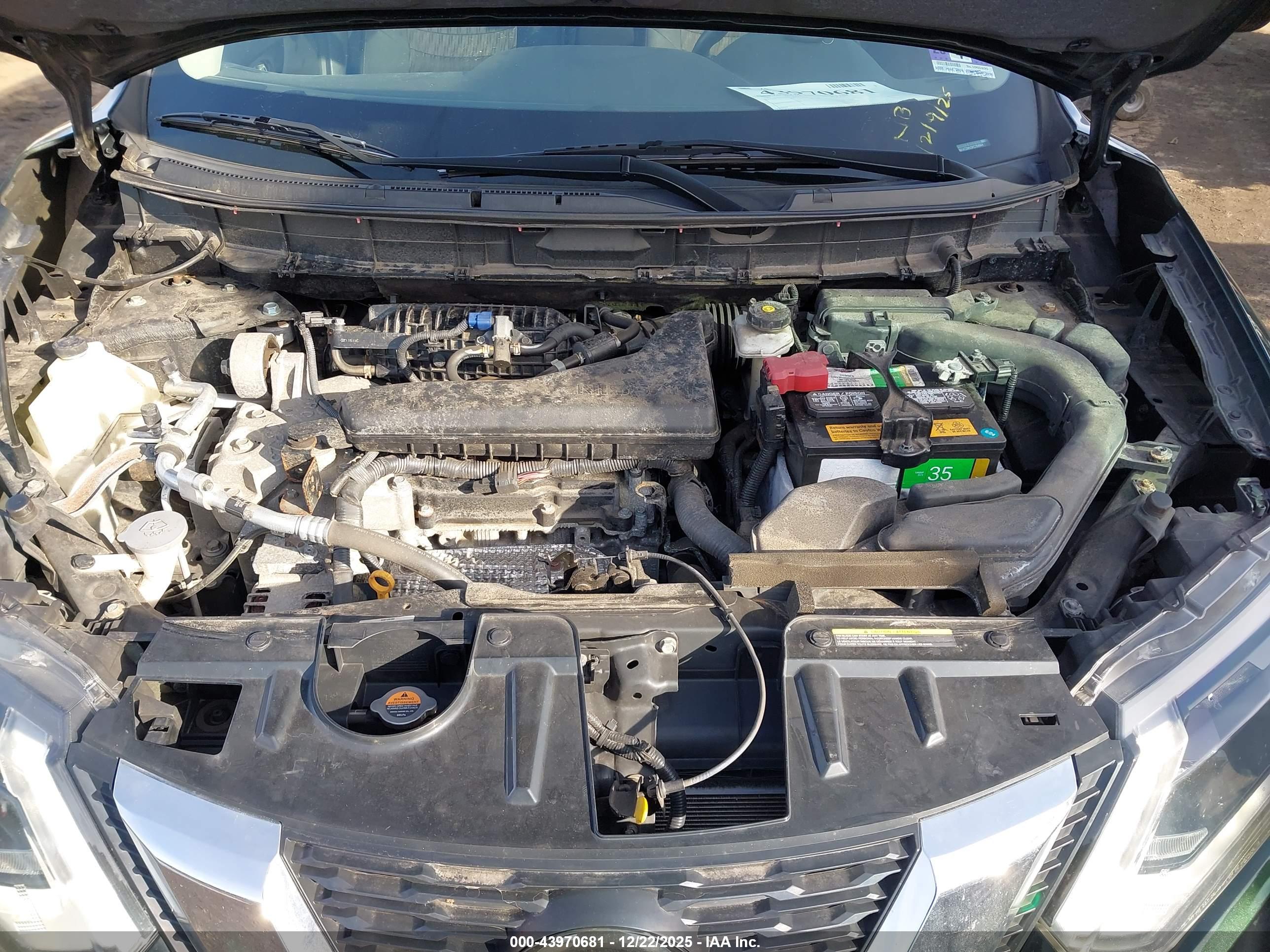 NISSAN ROGUE image 10