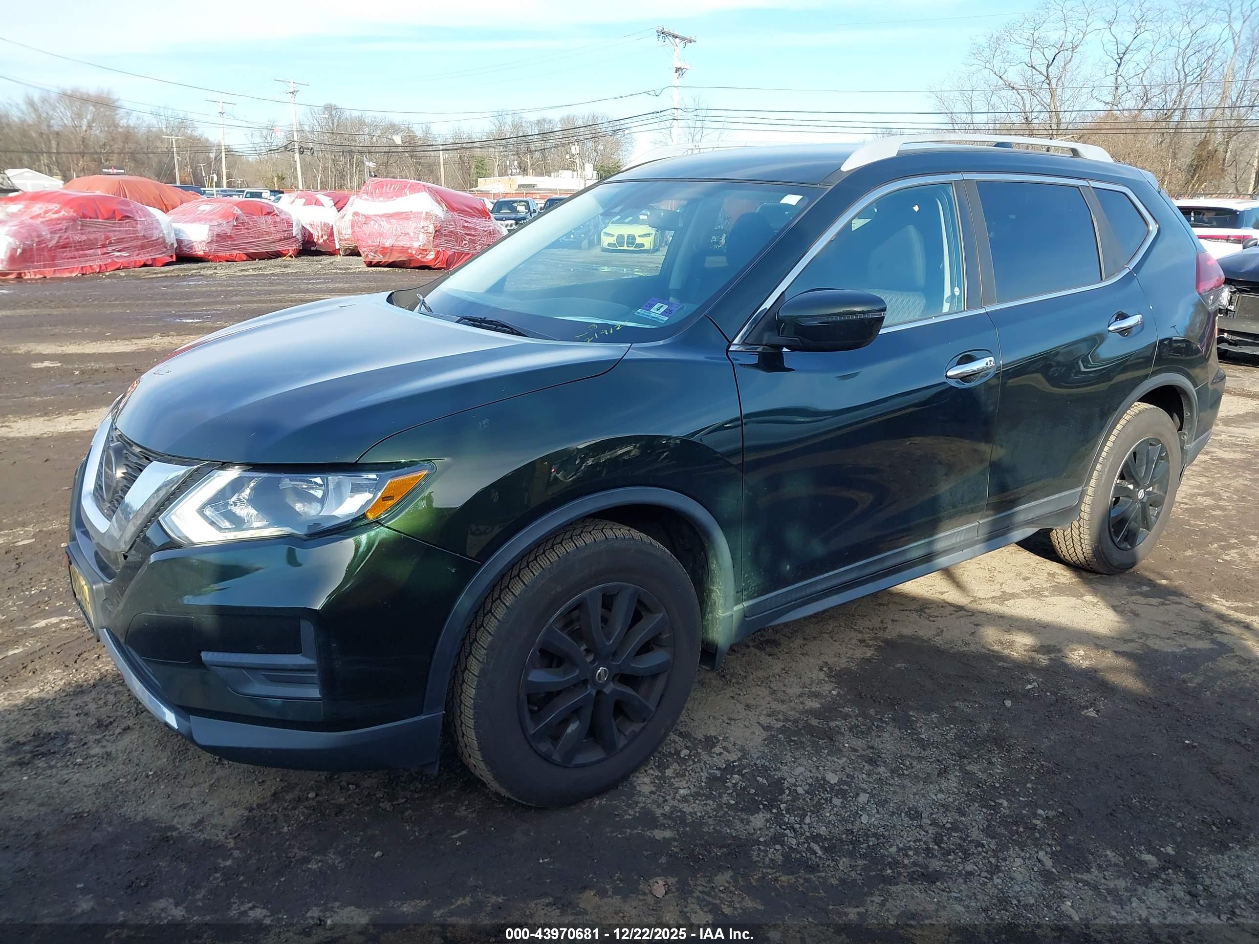 NISSAN ROGUE image 2