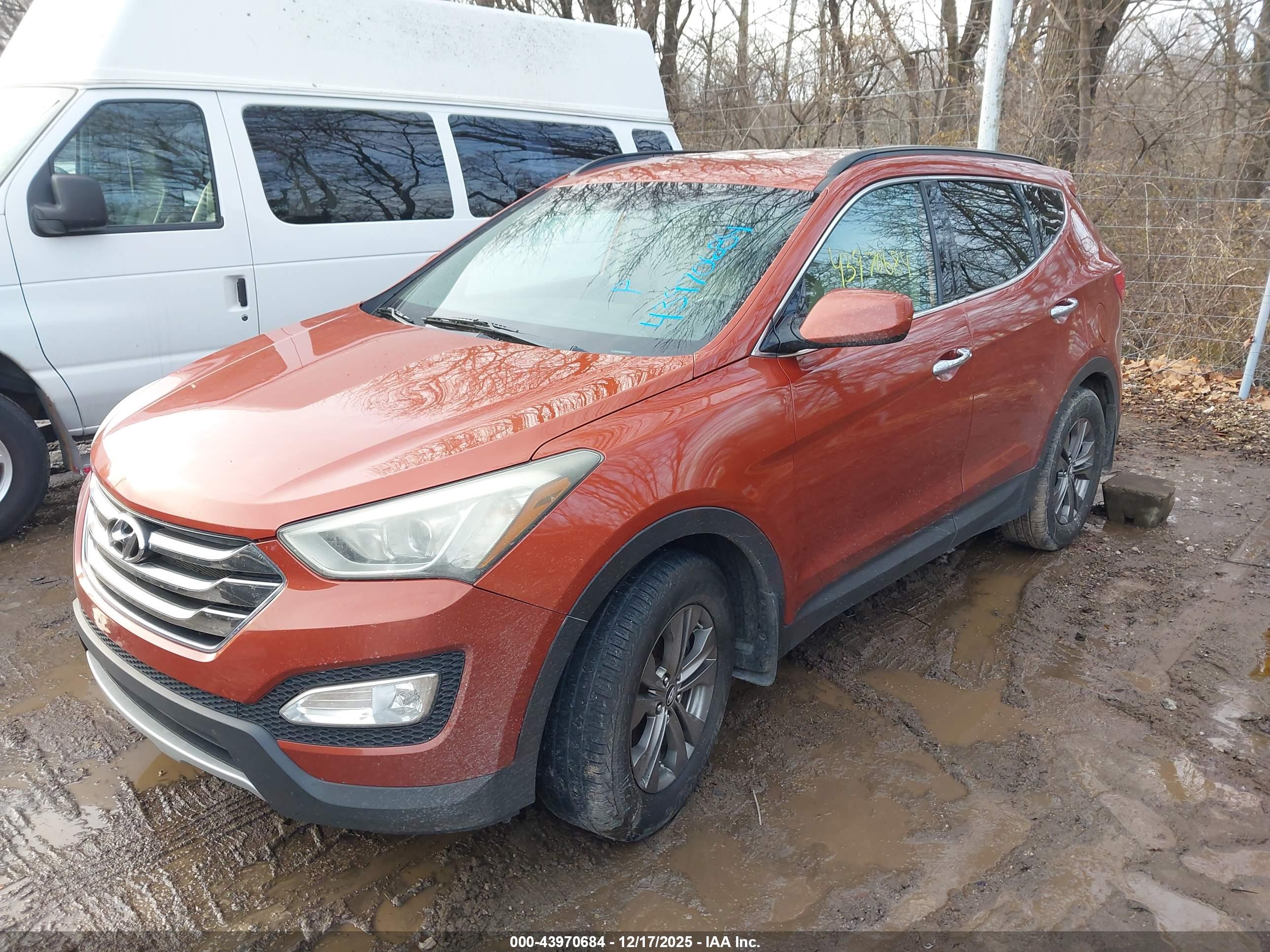 HYUNDAI SANTA image 2
