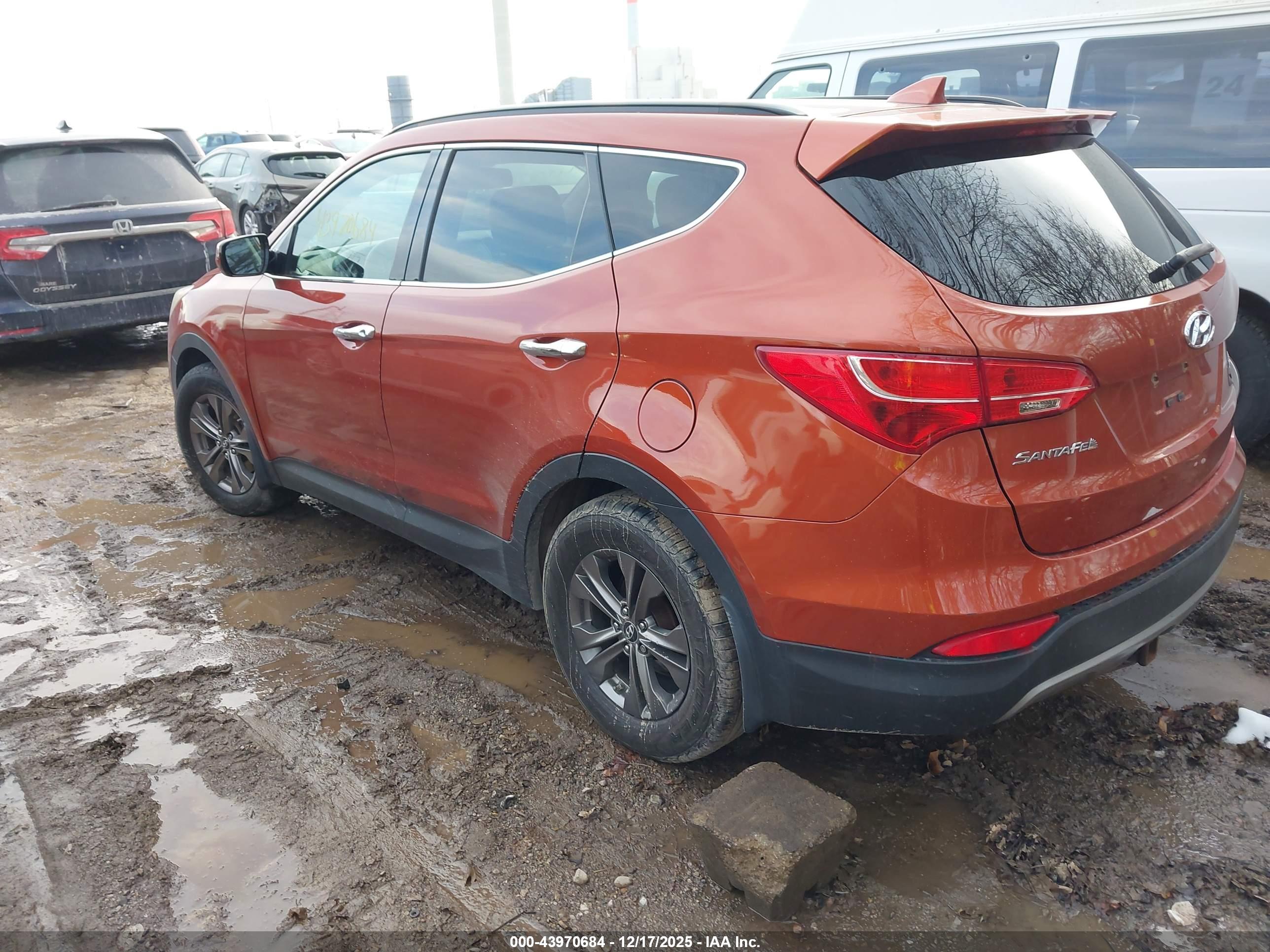 HYUNDAI SANTA image 3