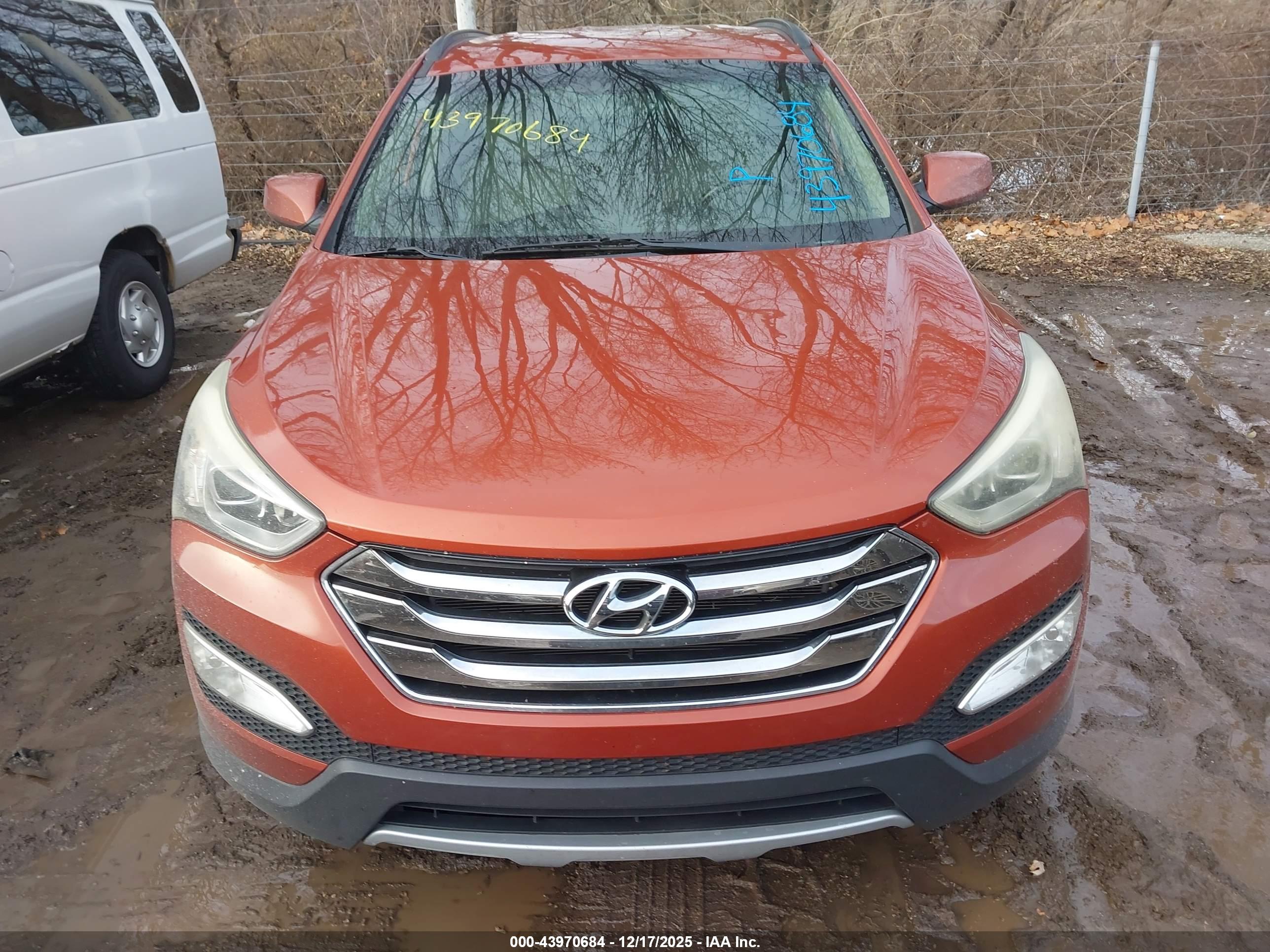 HYUNDAI SANTA image 6