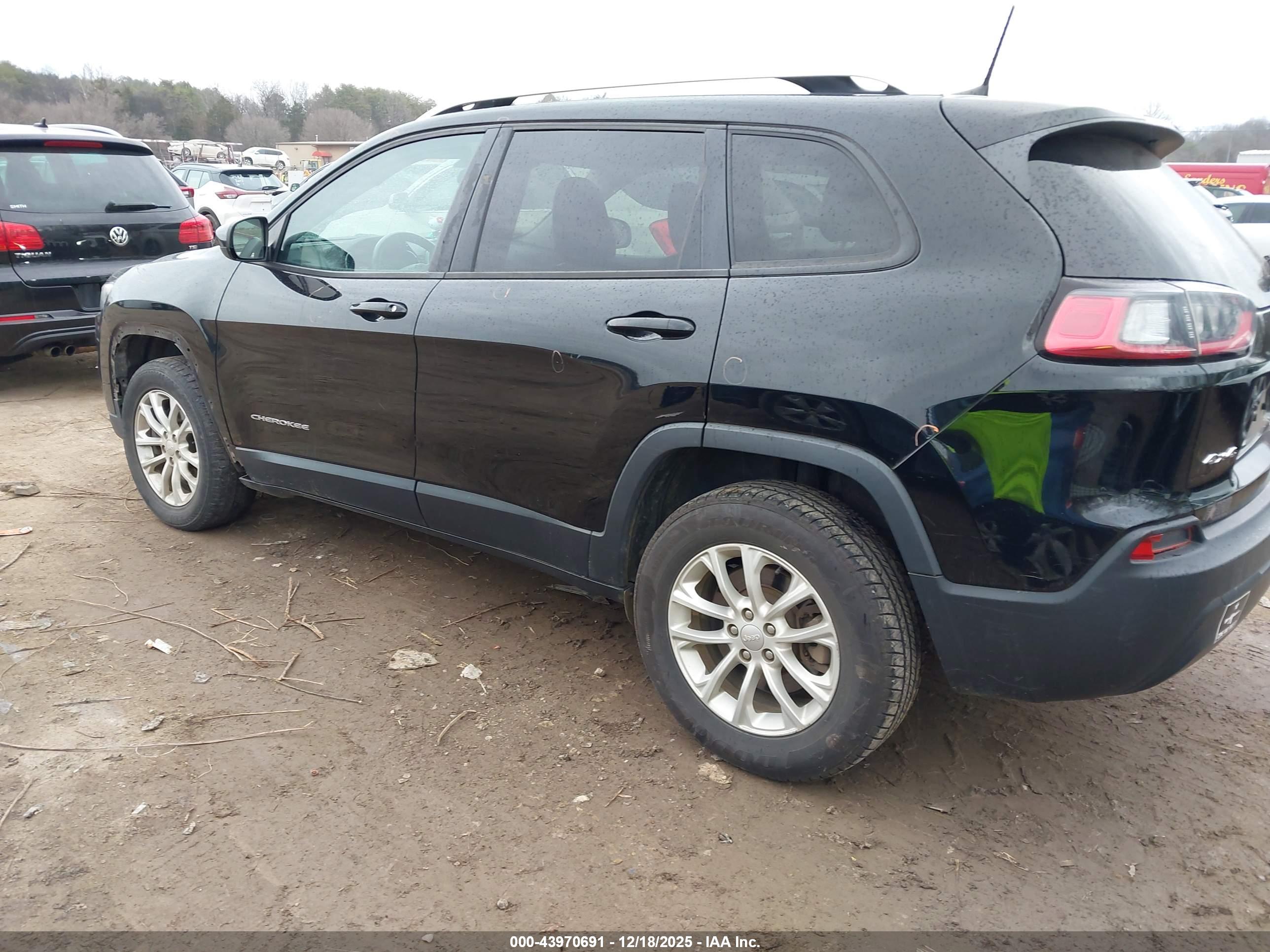 JEEP CHEROKEE image 3