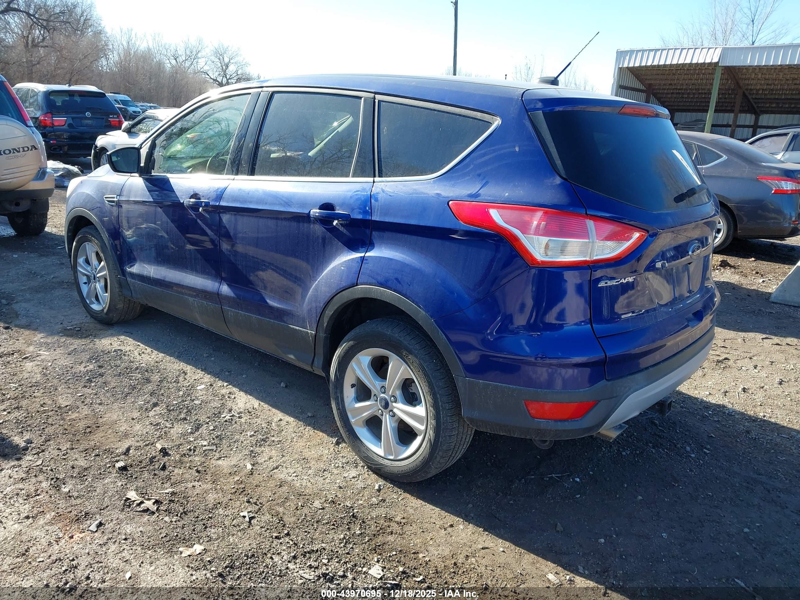 FORD ESCAPE image 3