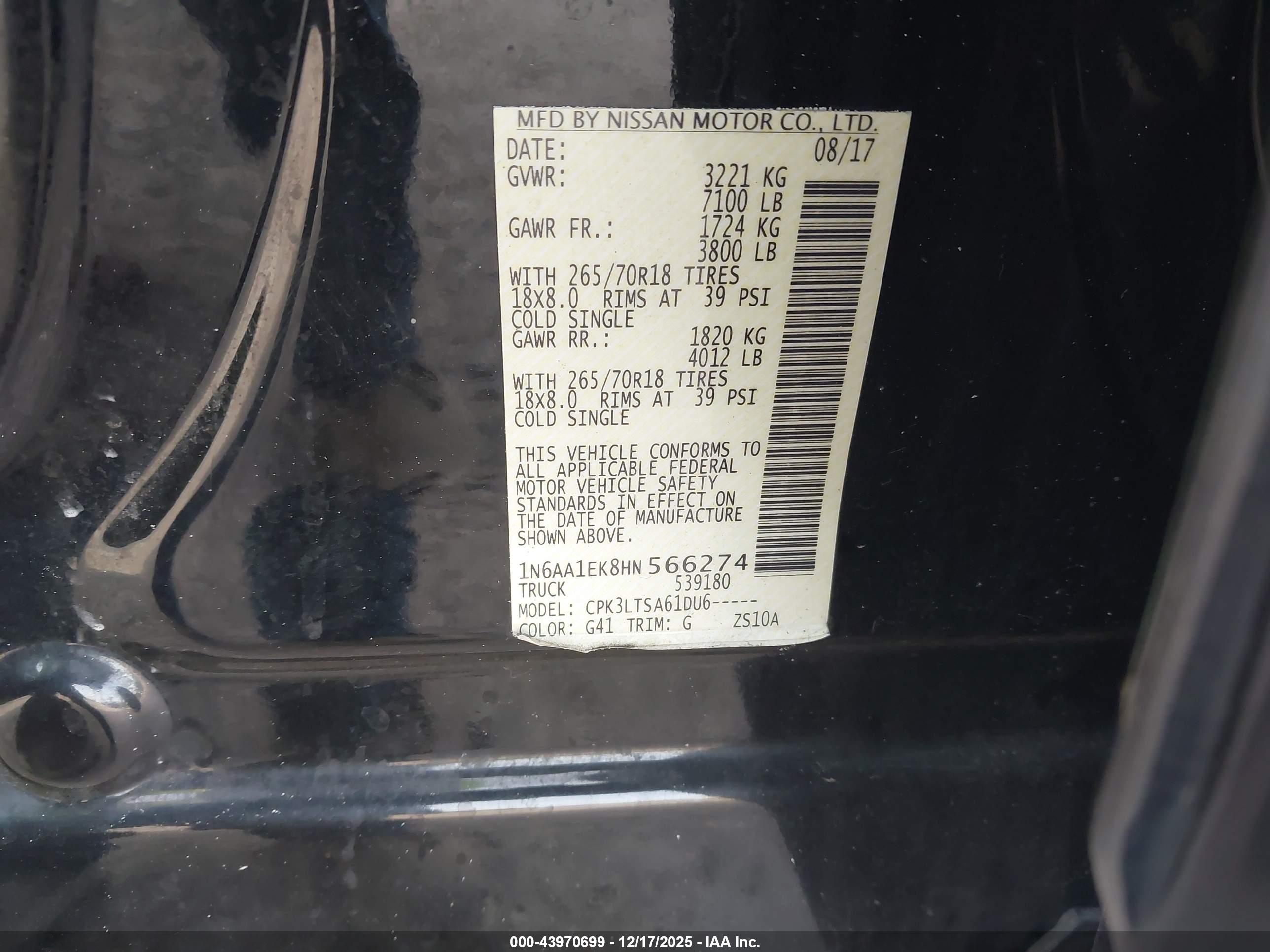 NISSAN TITAN image 9