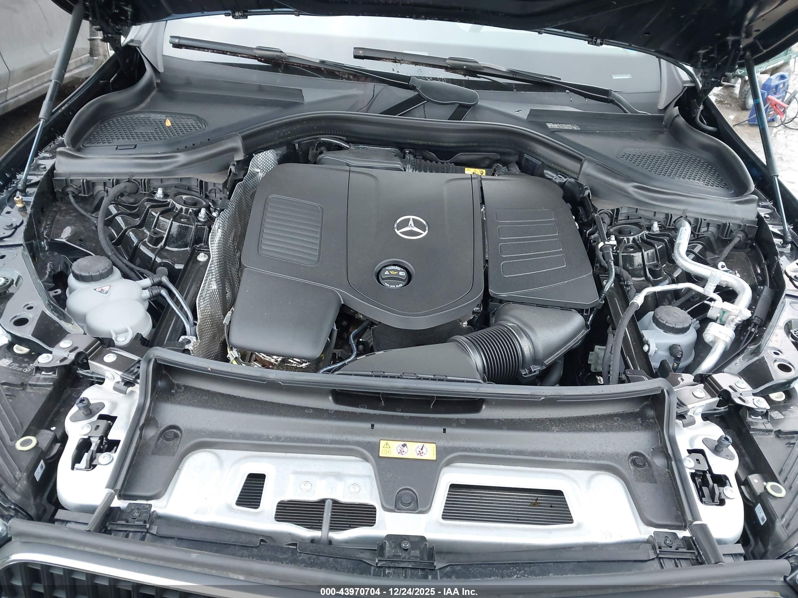 MERCEDES-BENZ GLC image 10