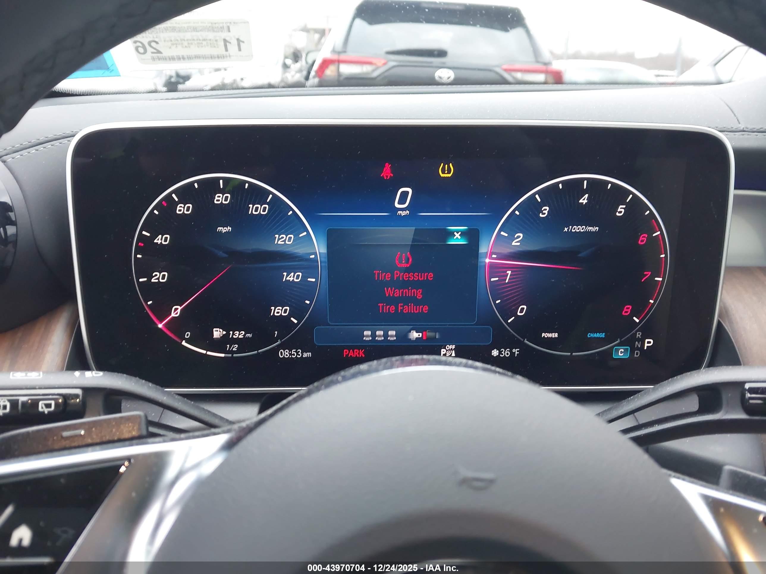 MERCEDES-BENZ GLC image 7