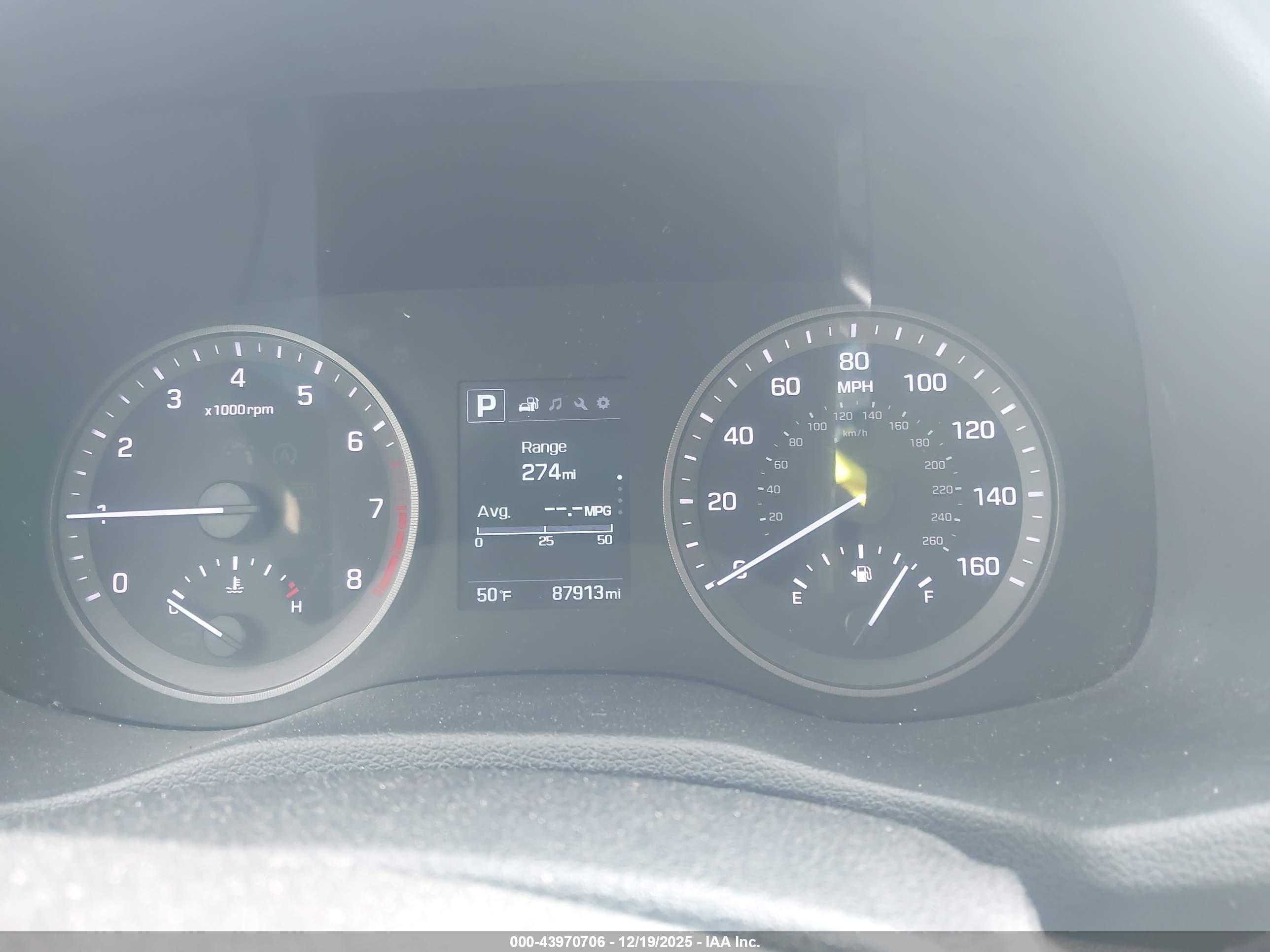 HYUNDAI TUCSON image 7