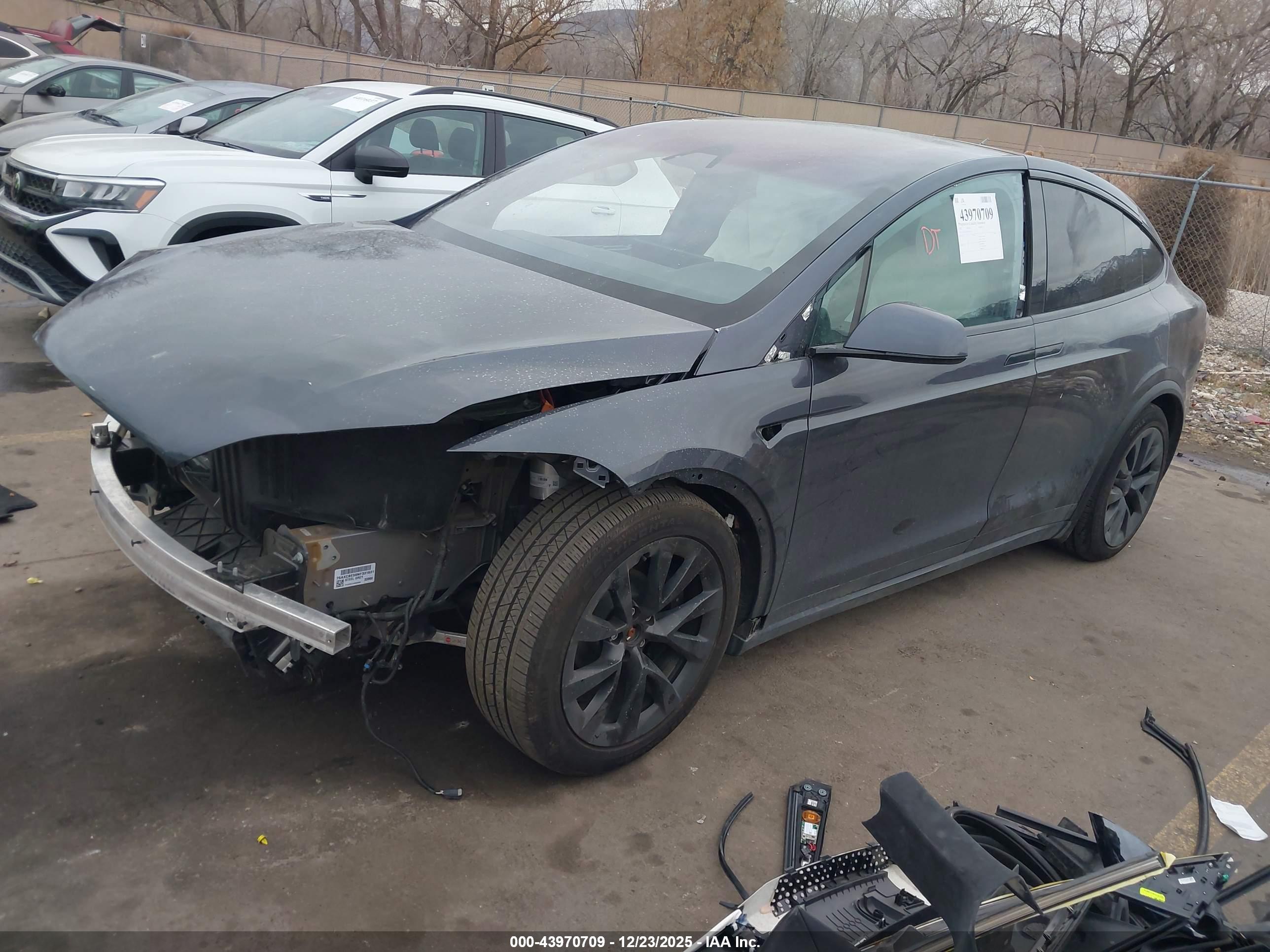 TESLA MODEL image 2