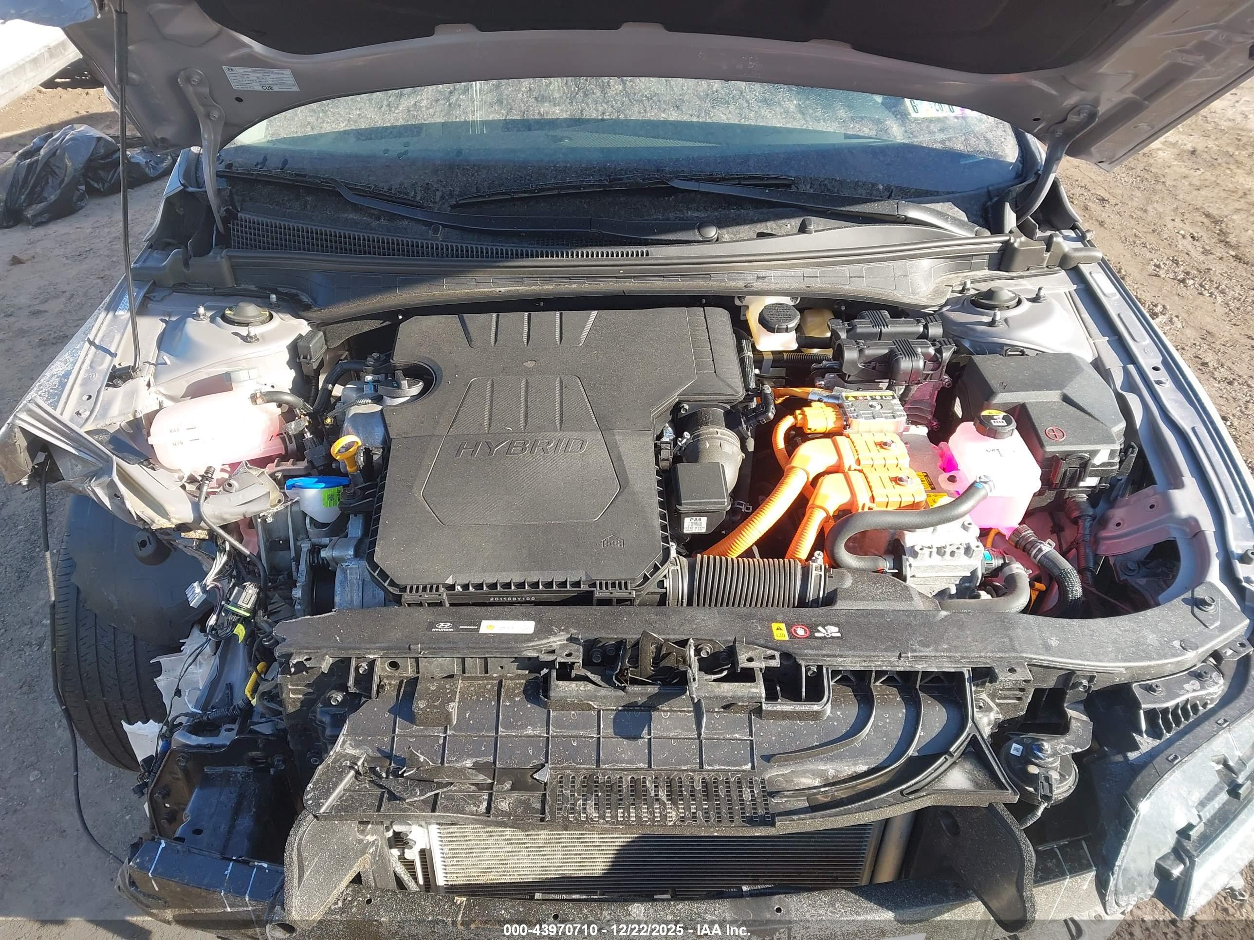 HYUNDAI ELANTRA image 10